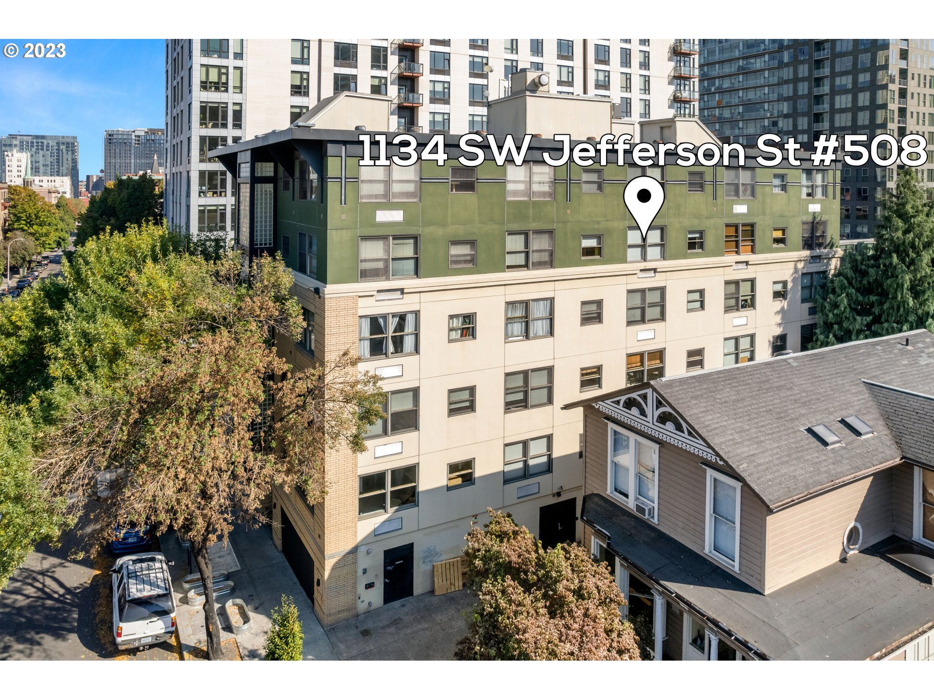 Photo #2: 23375095 Listing 