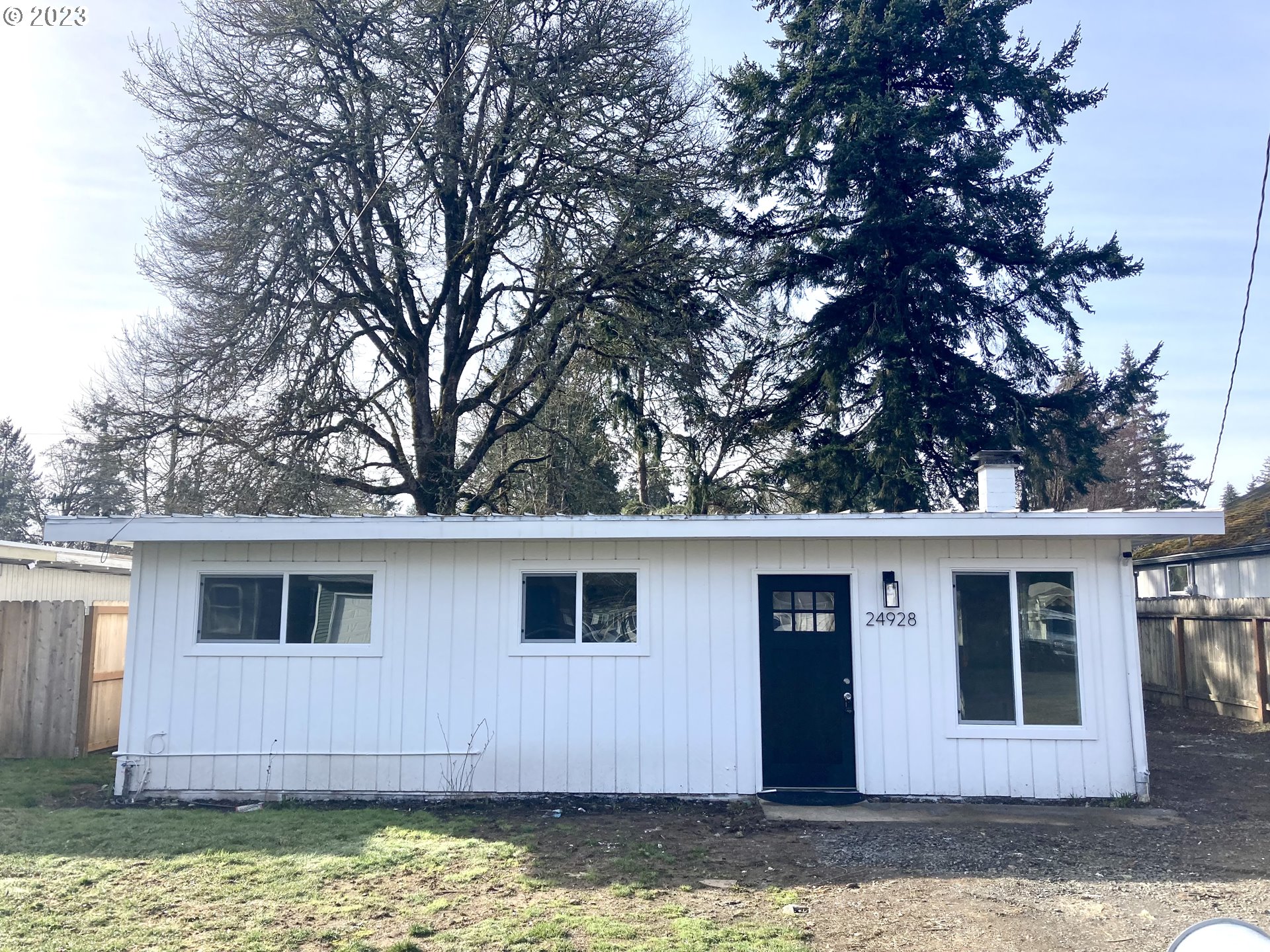 Affordable updated home in Veneta!  Detached extra room not included in the square footage or room count.  Vinyl windows, vinyl plank flooring and quartz countertops.  Large backyard.  Close to grade school and downtown Veneta!