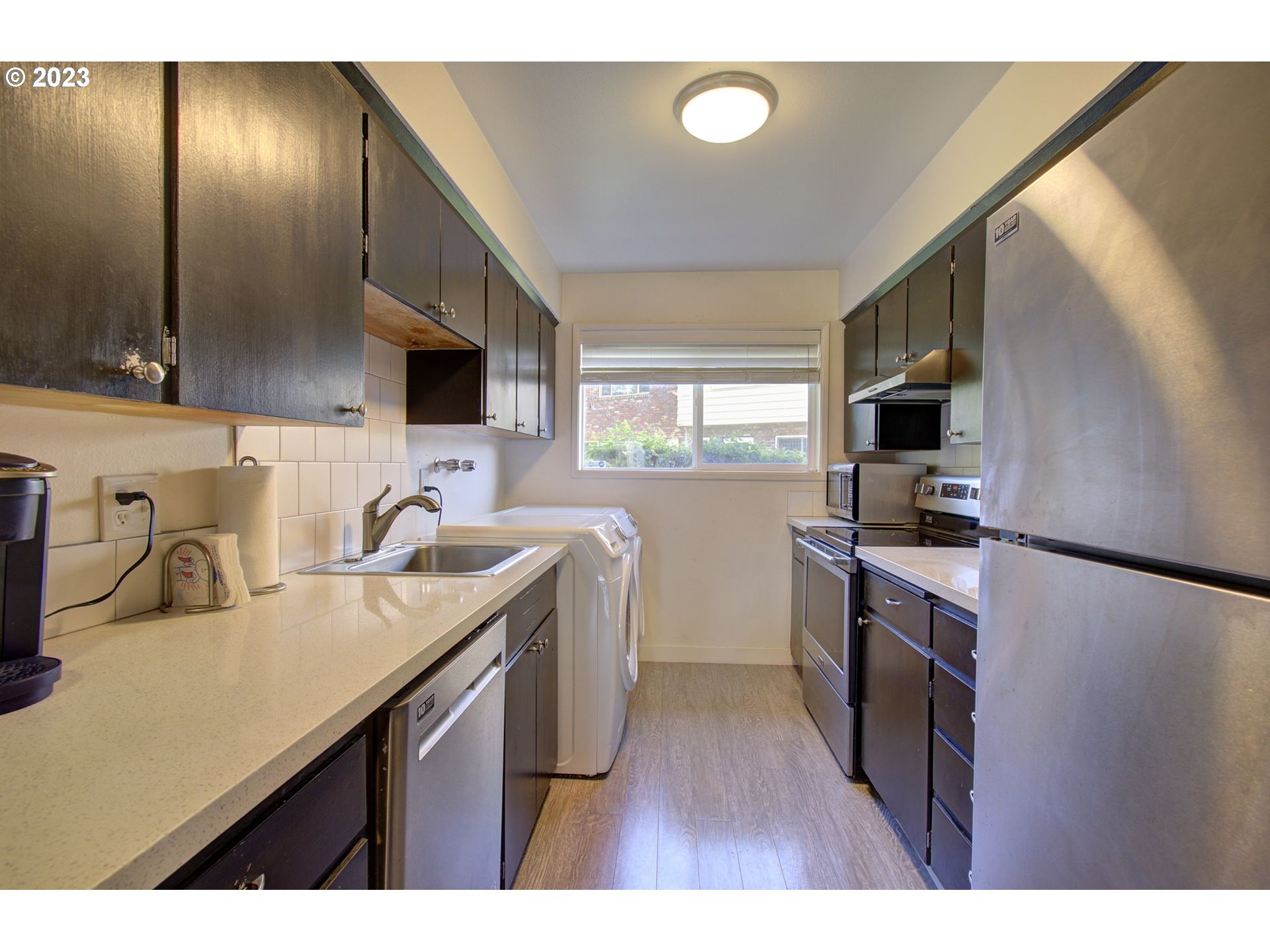 Photo #5: 23382186 Listing 