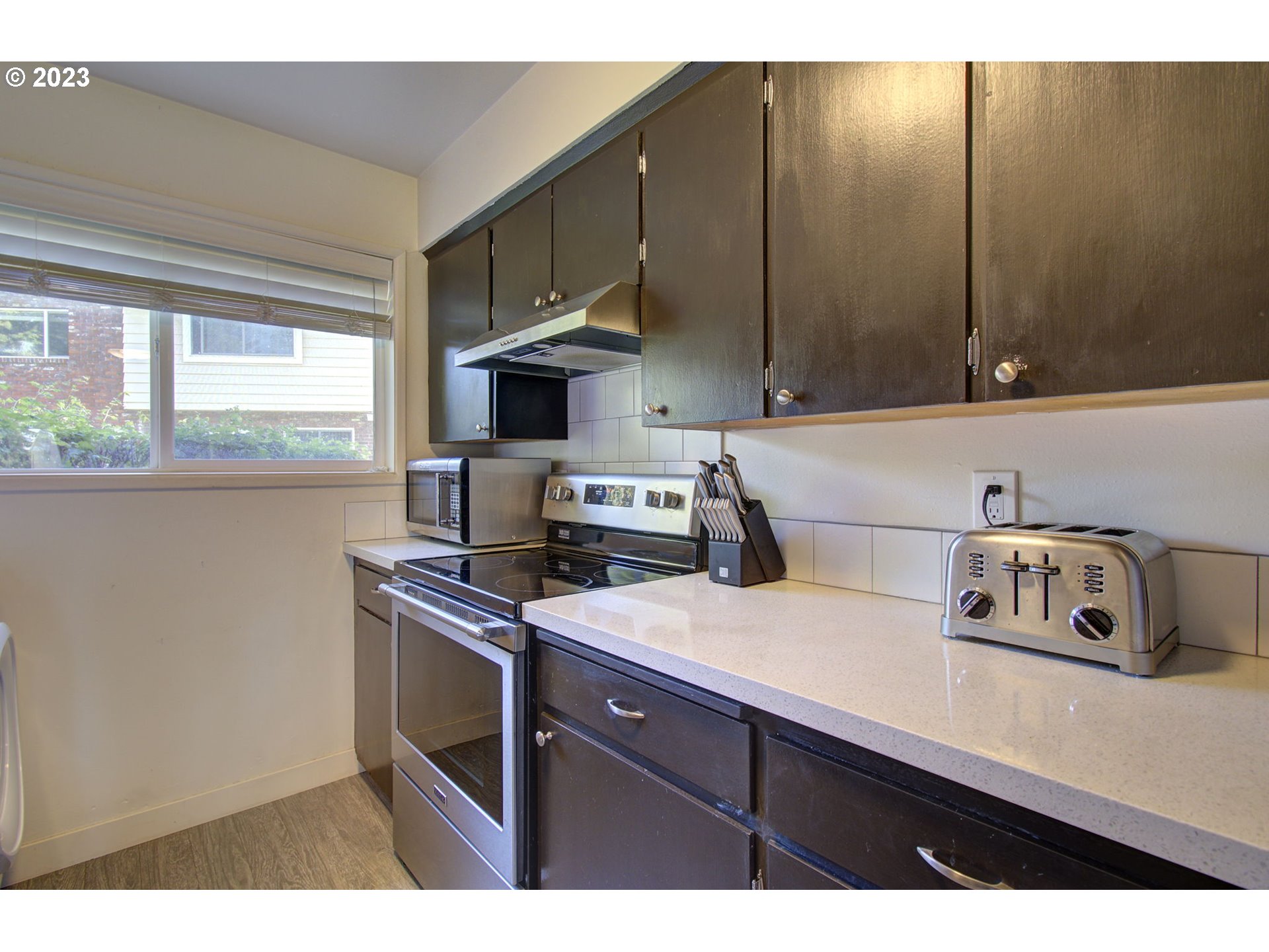 Photo #6: 23382186 Listing 