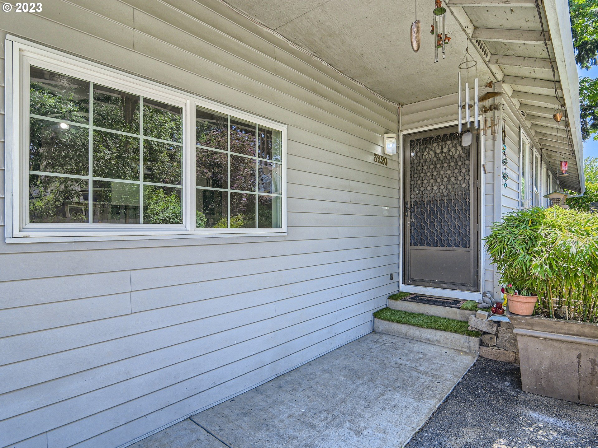 Entrance/Foyer