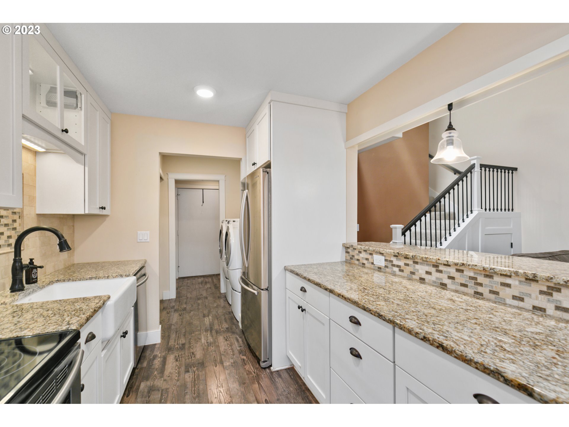 Photo #4: 23405883 Listing 