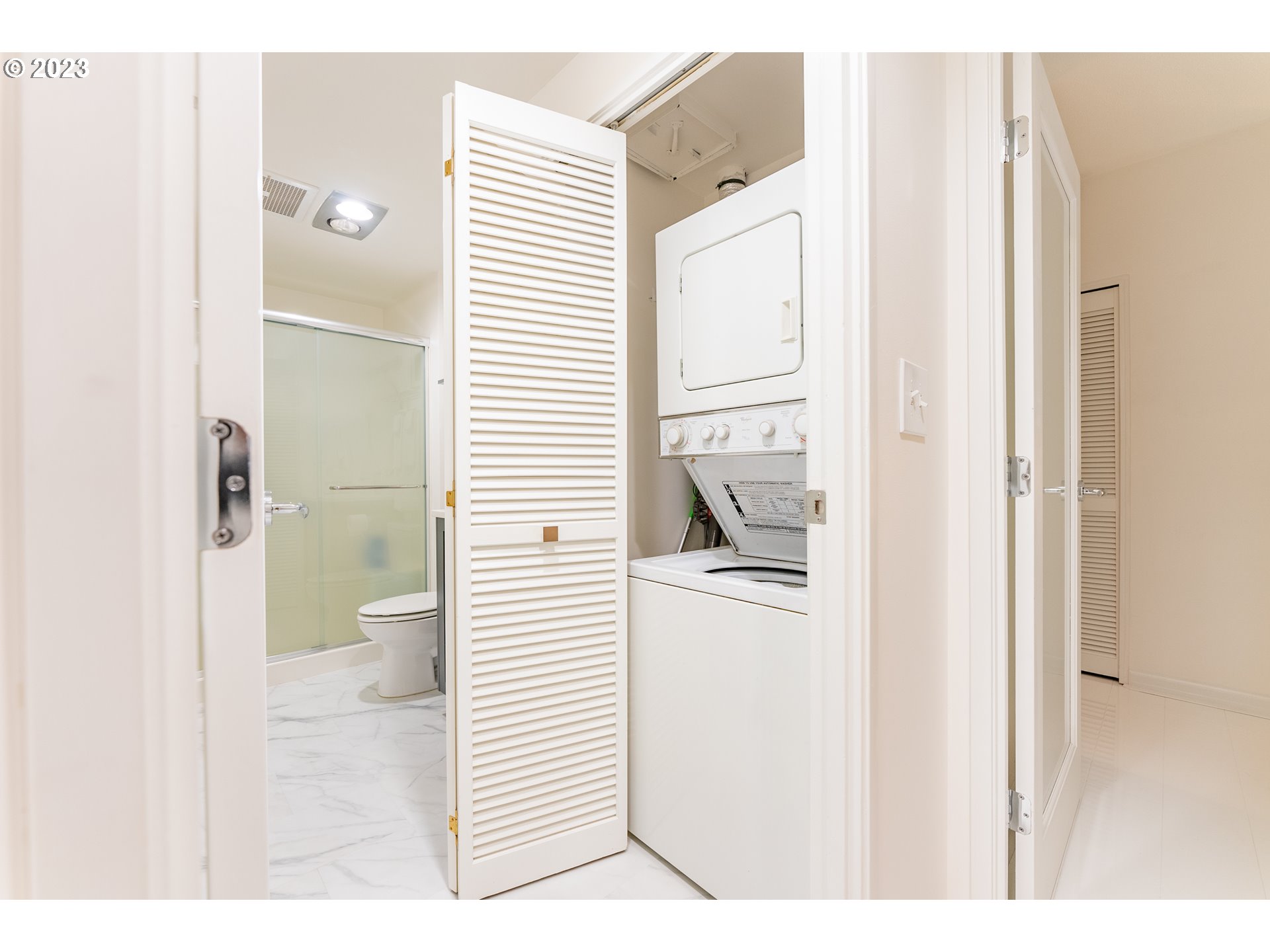 Photo #5: 23409891 Listing 