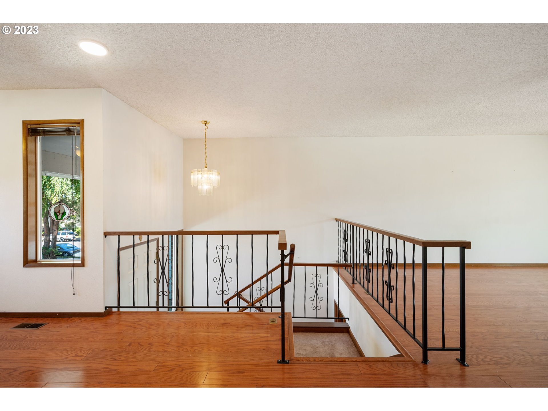 Photo #5: 23416126 Listing 