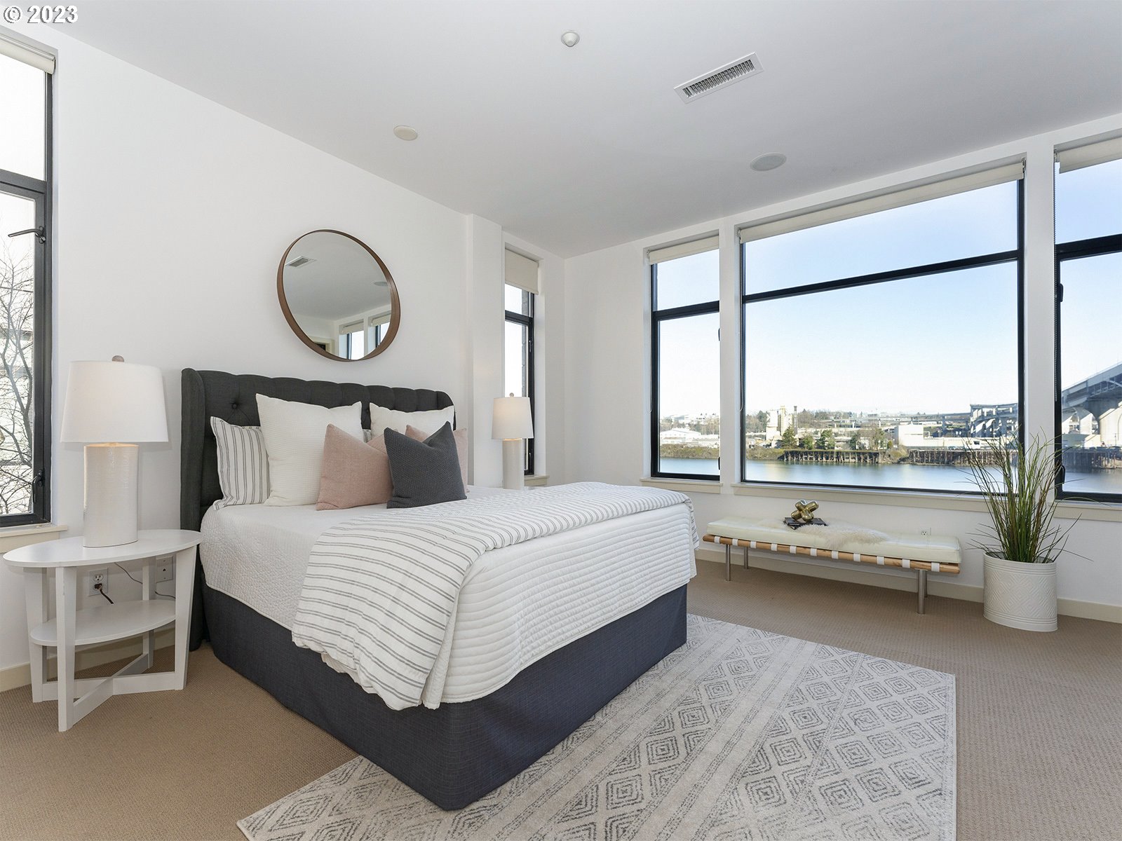 Photo #2: 23424329 Listing 