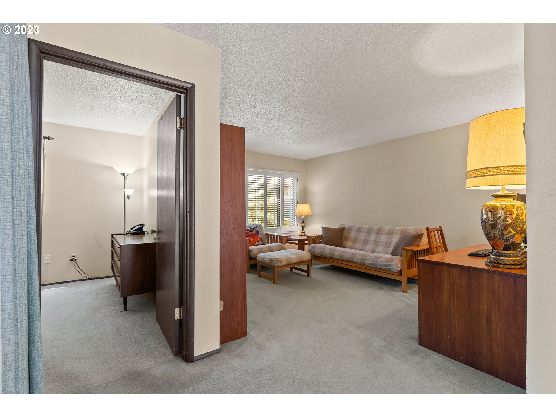 Photo #6: 23429955 Listing 