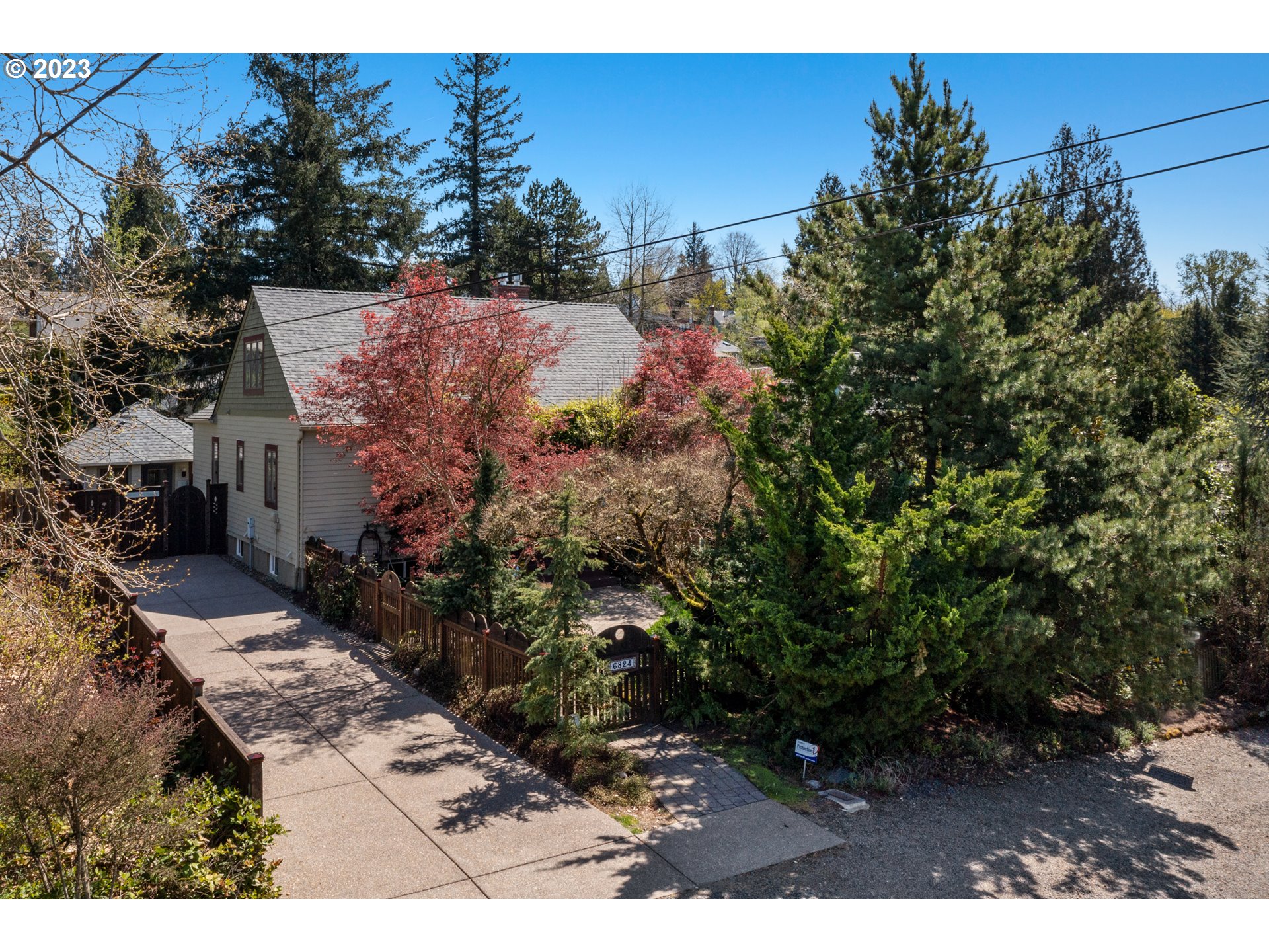 6824 SW 35TH AVE, Portland, OR 97219