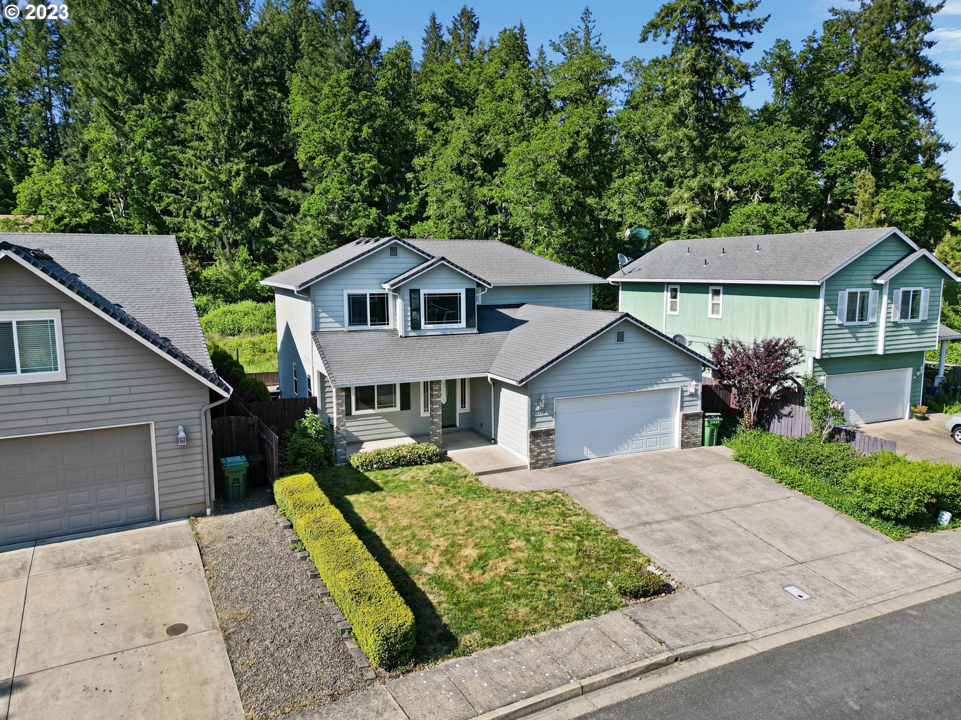 2102 ASH AVE, Cottage Grove, OR 97424
