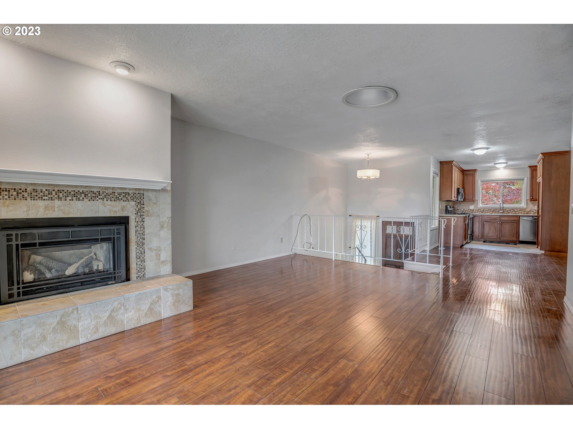 Photo #9: 23435899 Listing: Photo #9