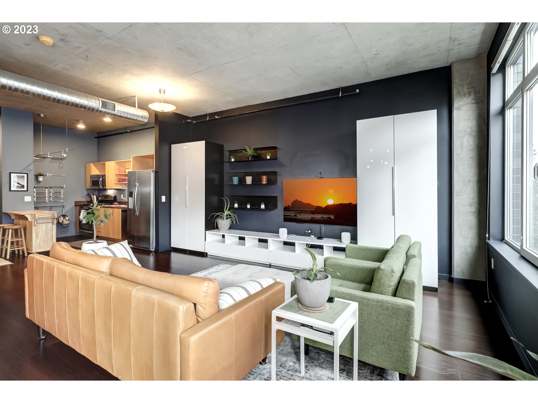Photo #5: 23437696 Listing 
