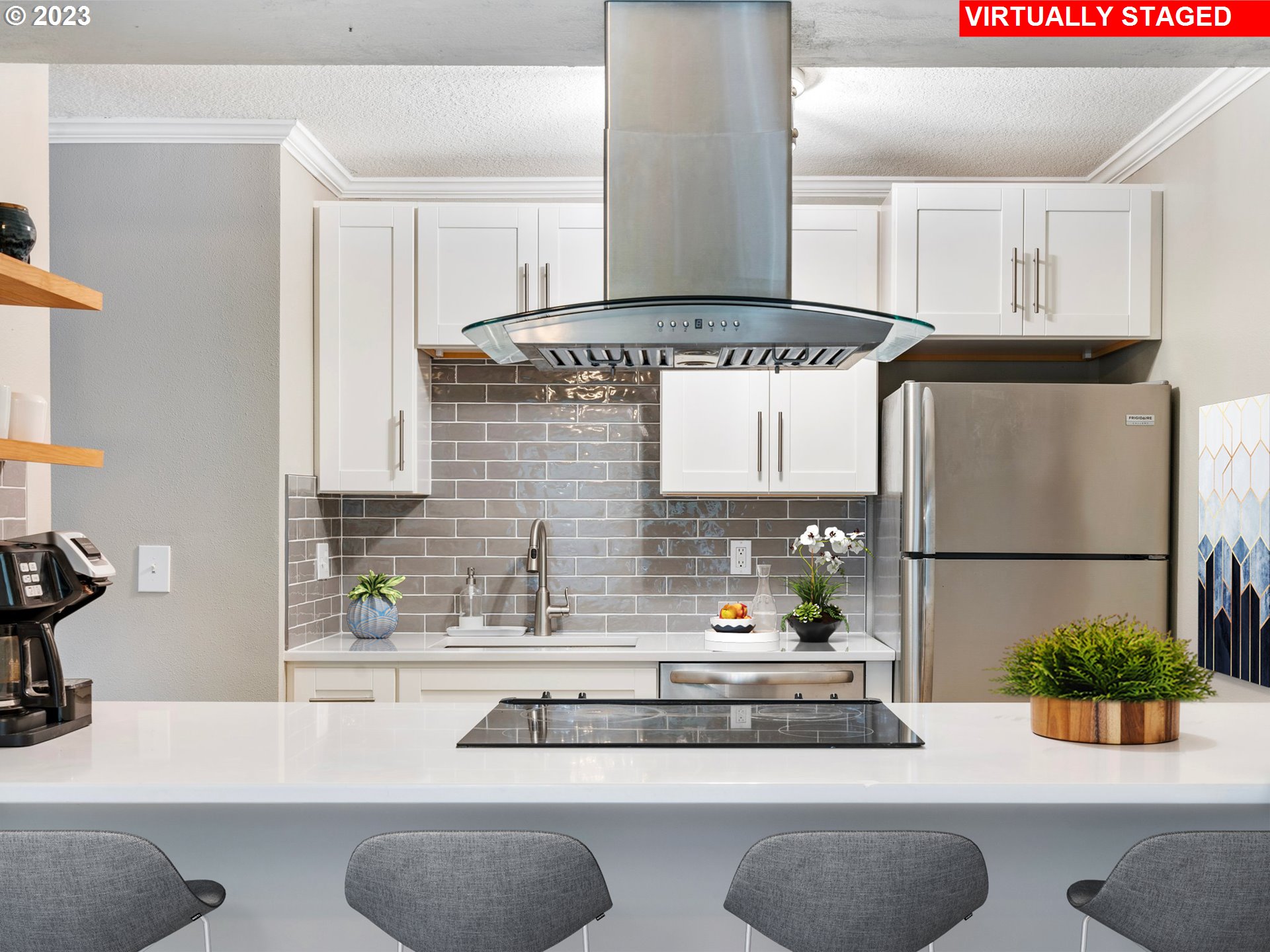 Photo #5: 23440038 Listing 