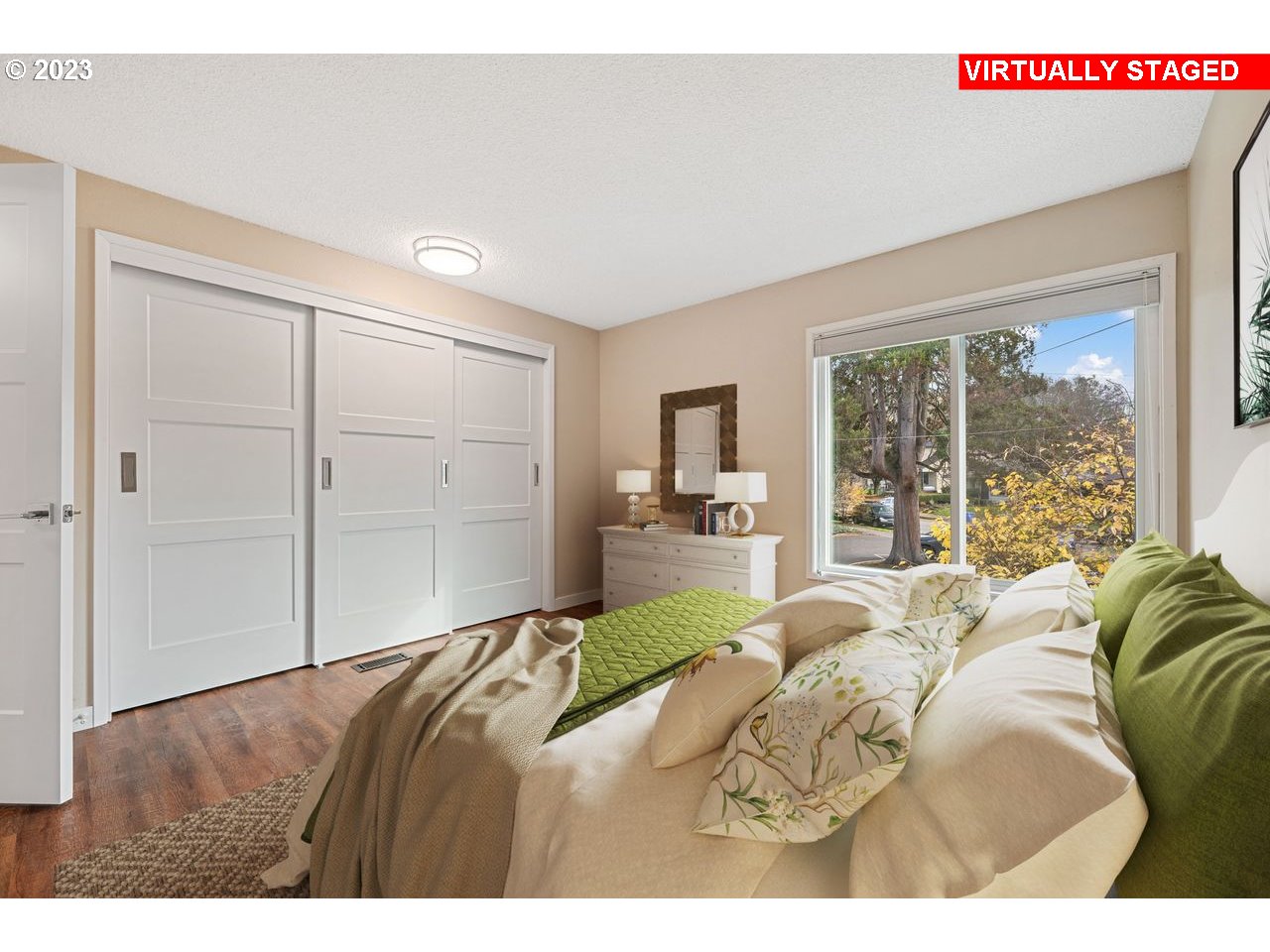 Photo #5: 23447307 Listing 