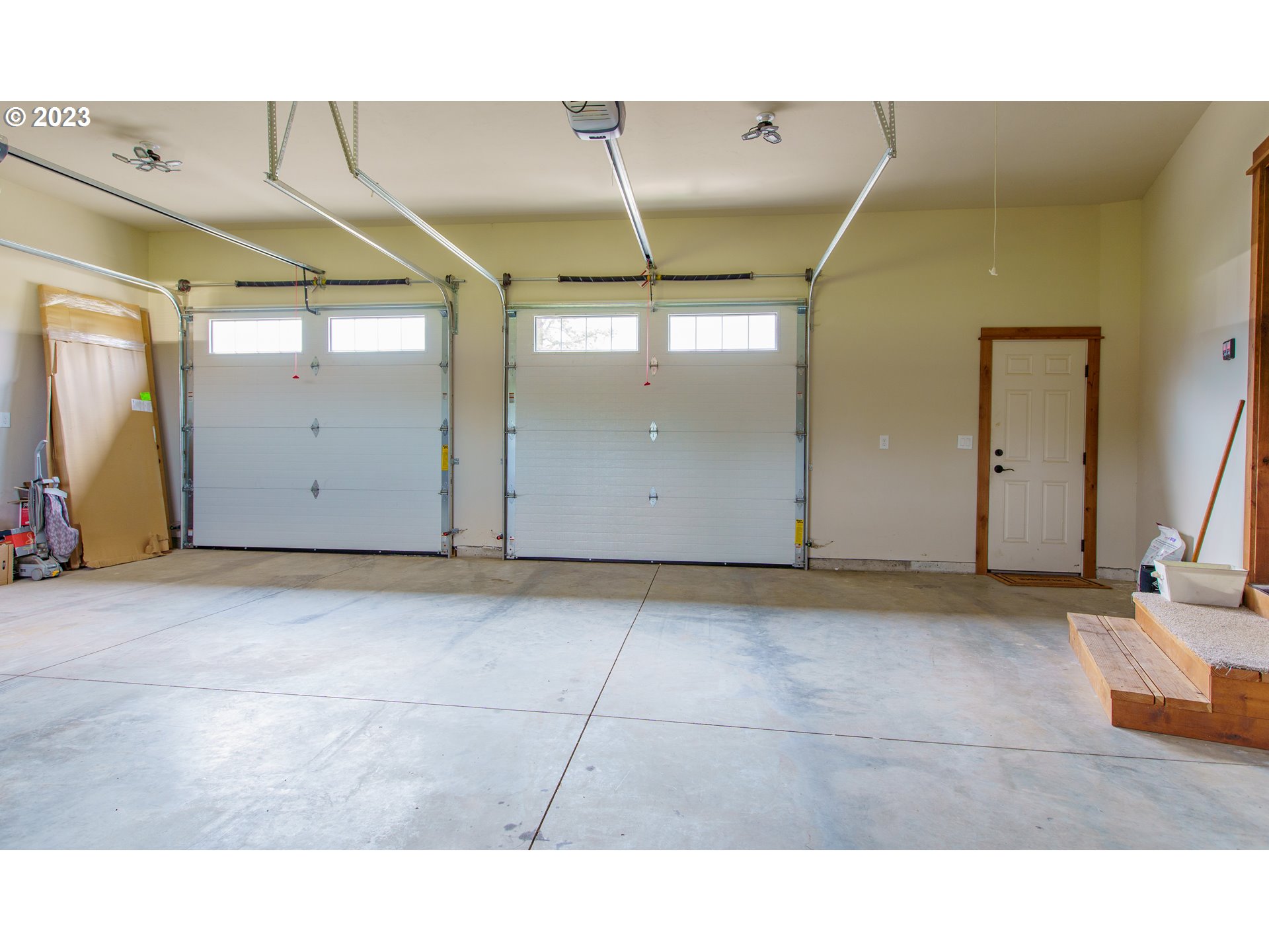 43935 RUNNING IRON RD