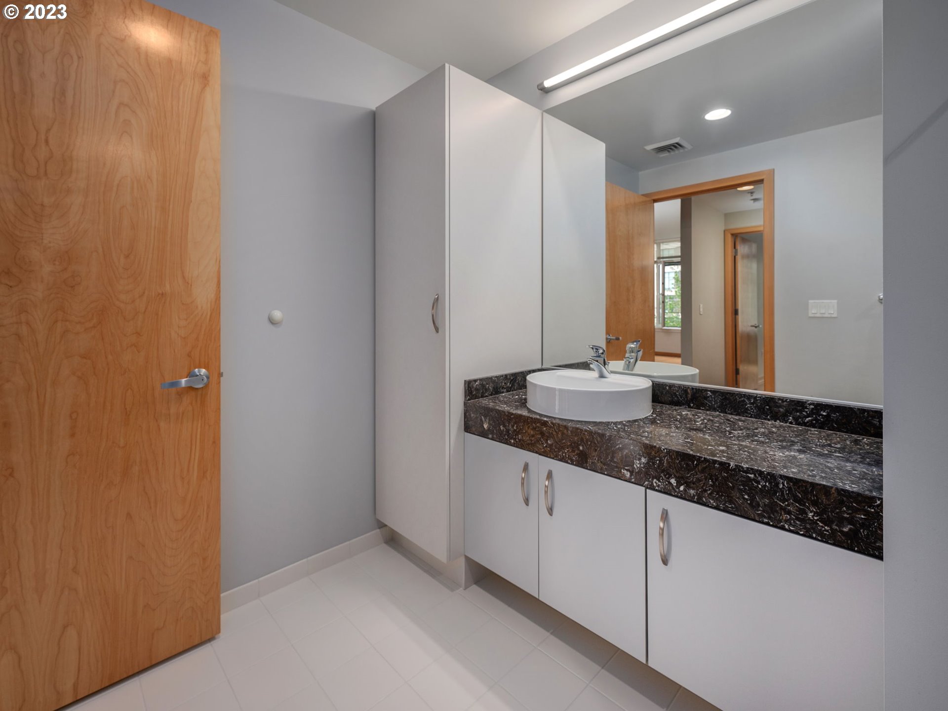 Photo #2: 23454955 Listing 