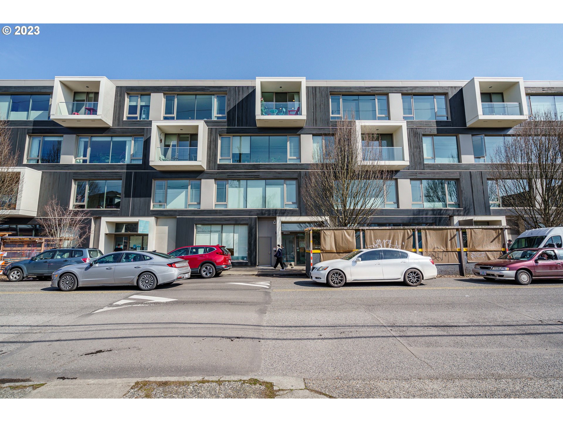 Photo #3: 23455212 Listing 