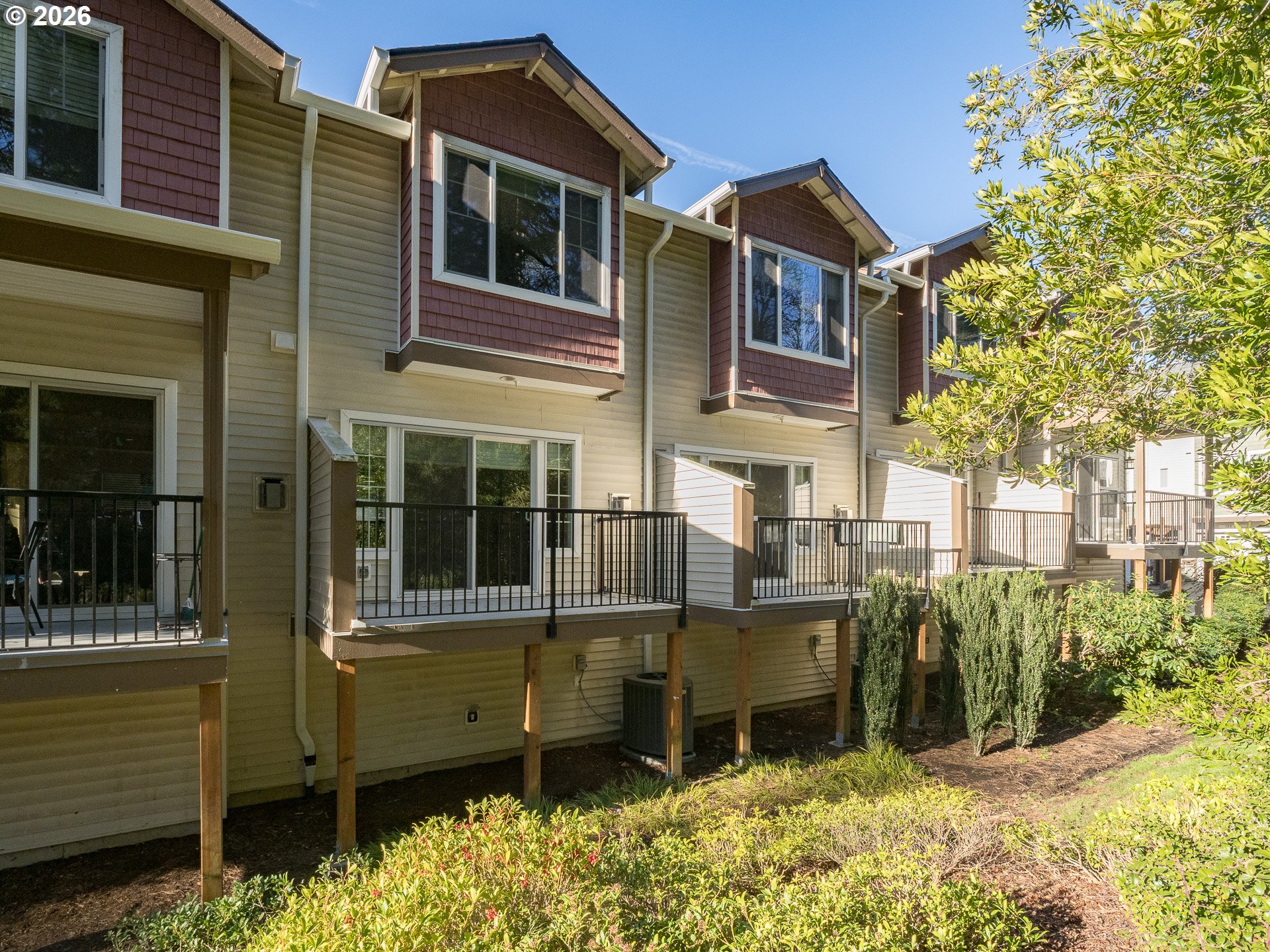 Photo #4: 234585188 Listing: Photo #4