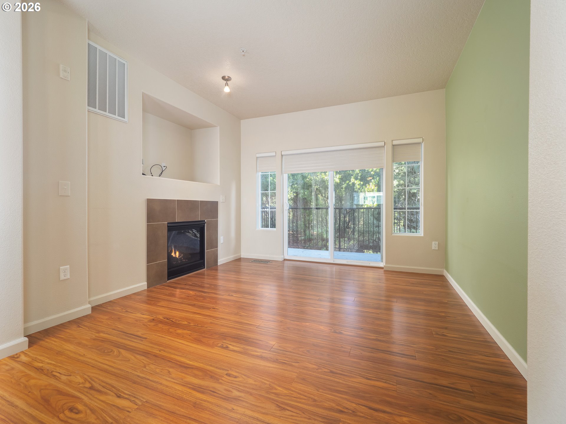 Photo #13: 234585188 Listing: Photo #13