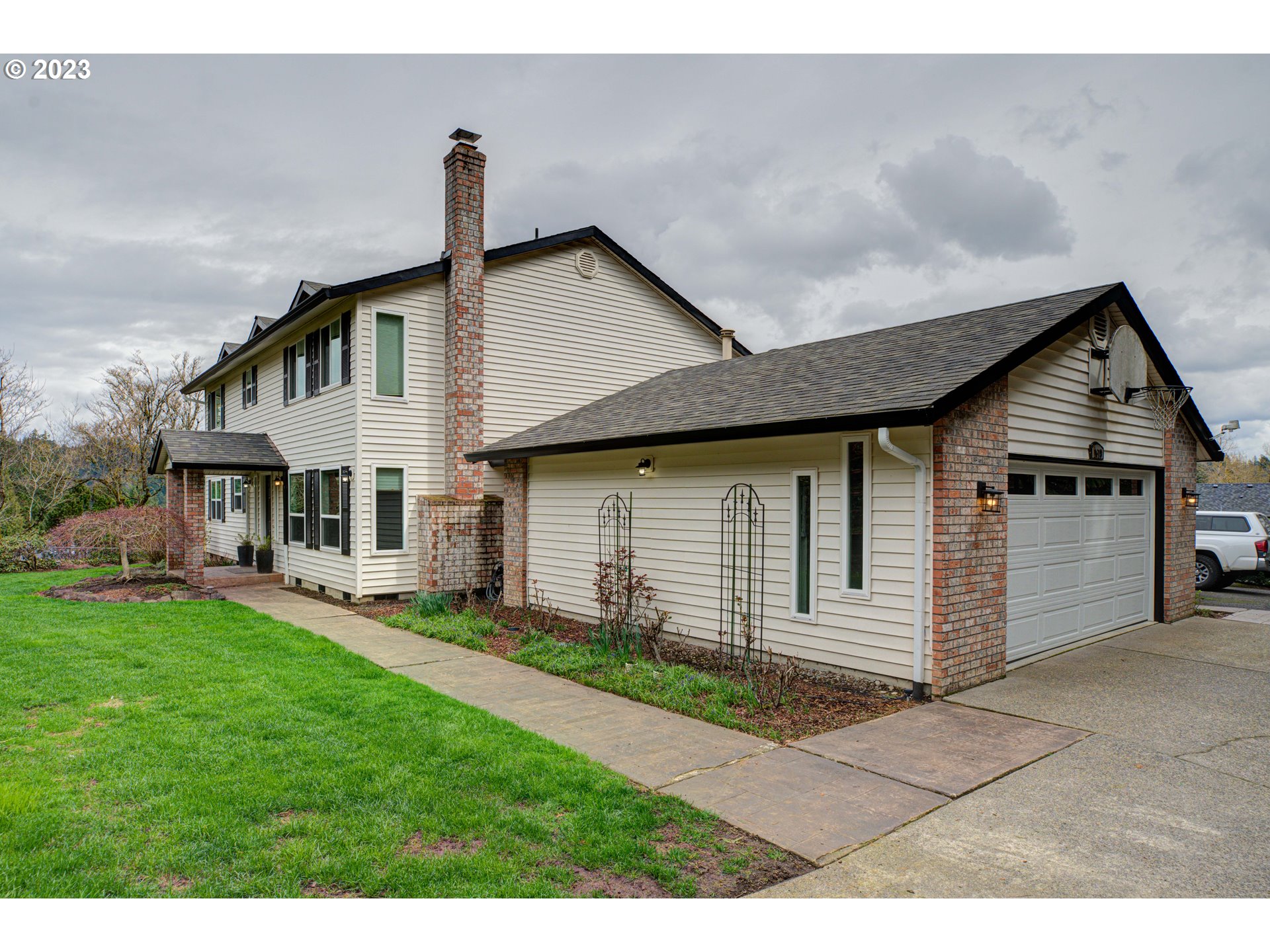 1619 SE SANDY DELL RD, Troutdale, OR 