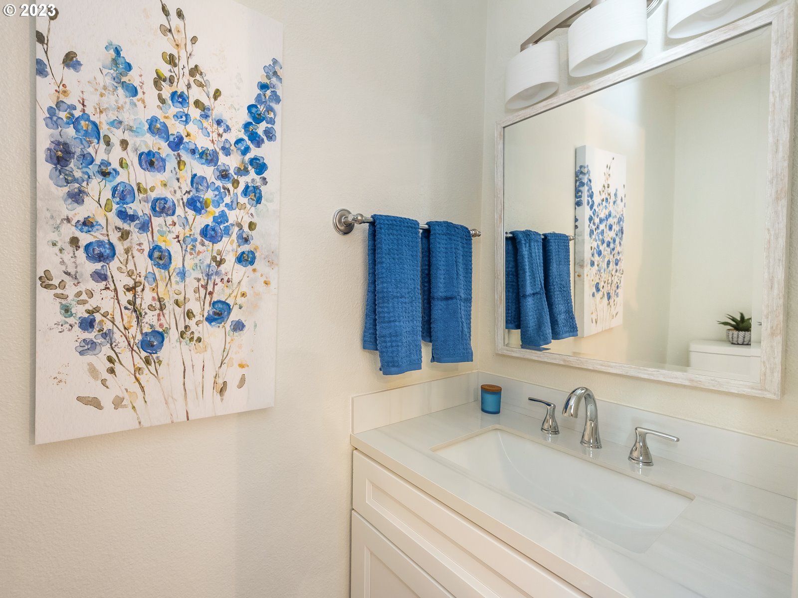Photo #4: 23469452 Listing 