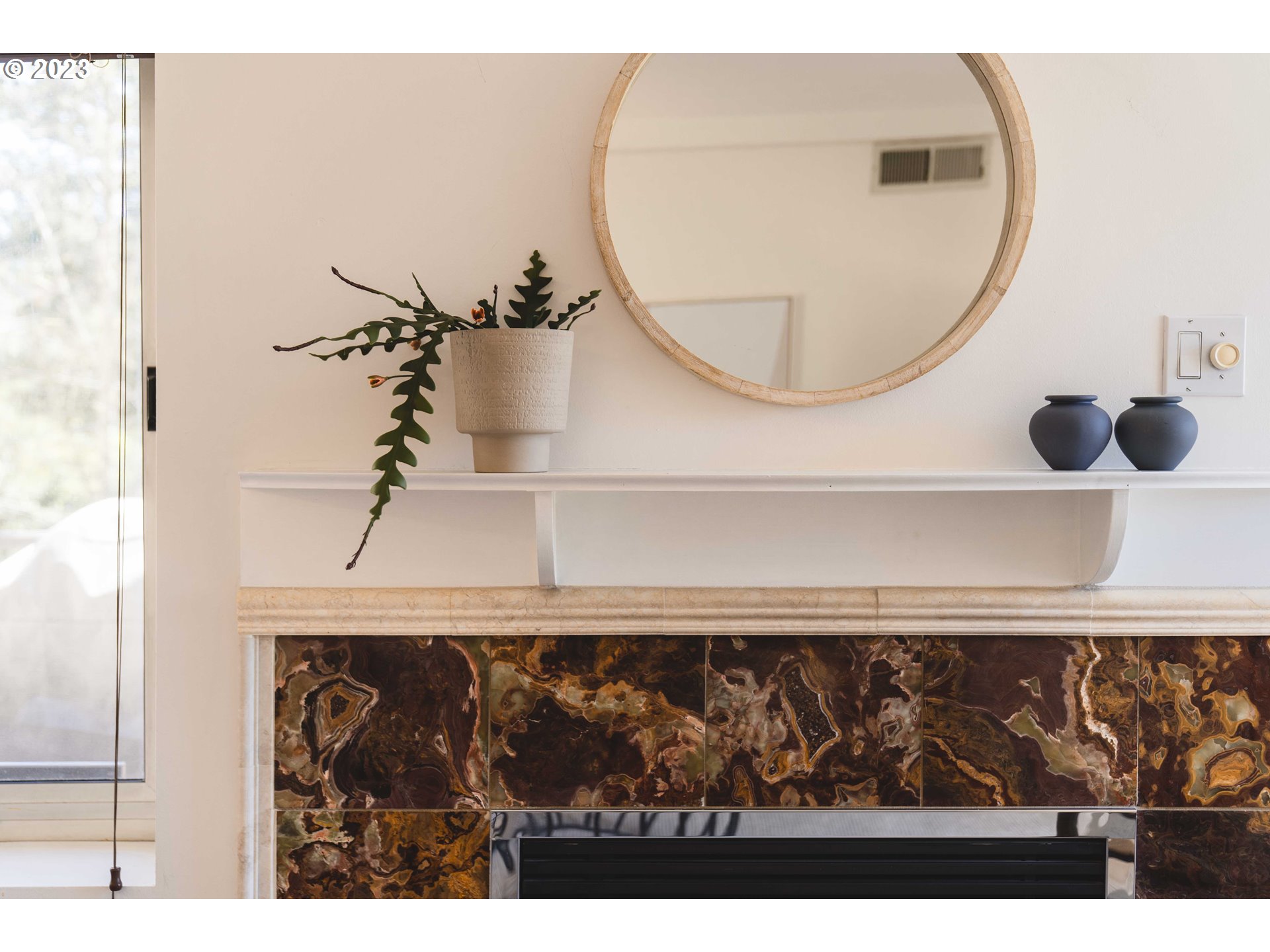 Photo #5: 23483127 Listing 