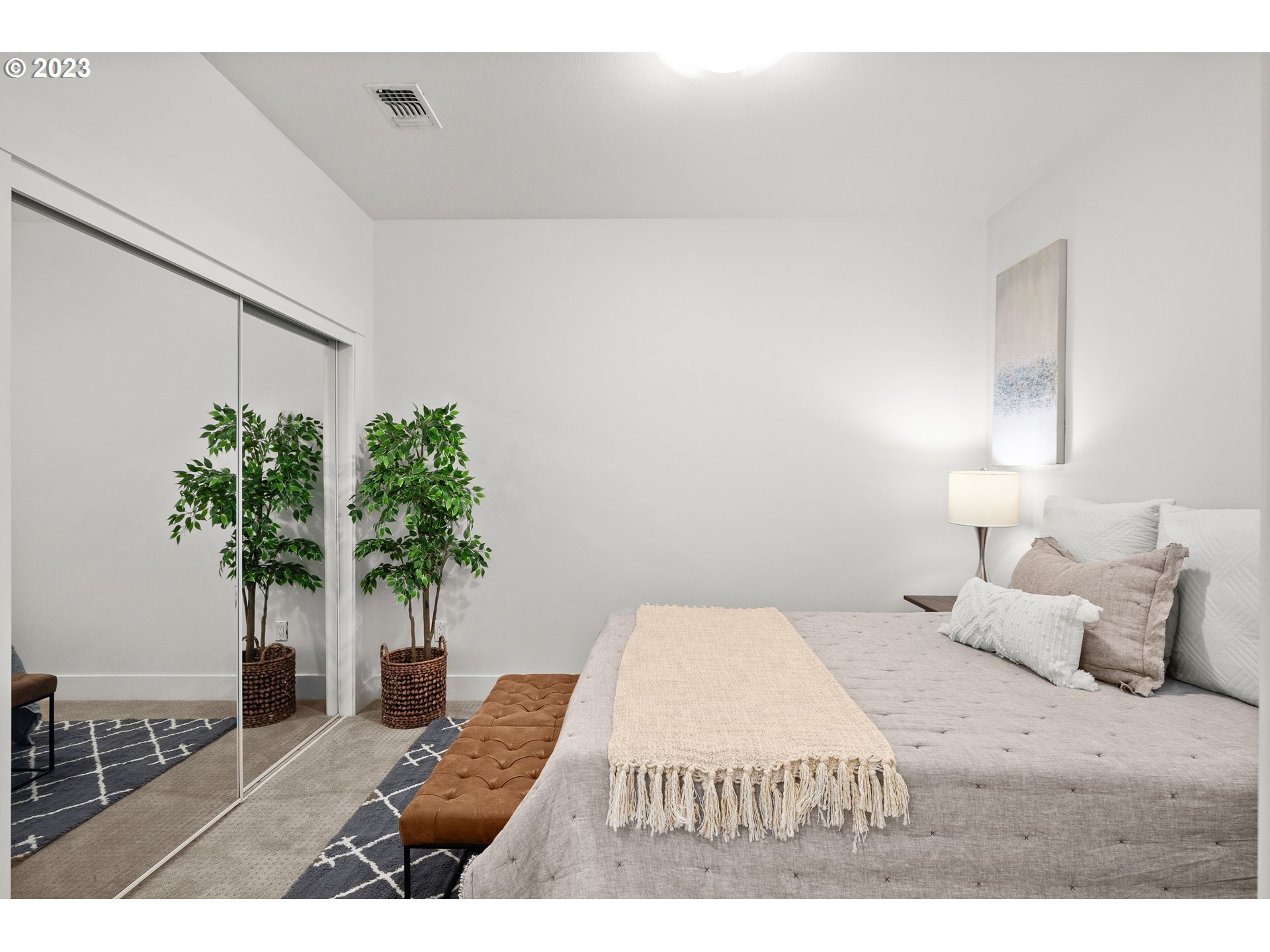 Photo #4: 23484310 Listing 
