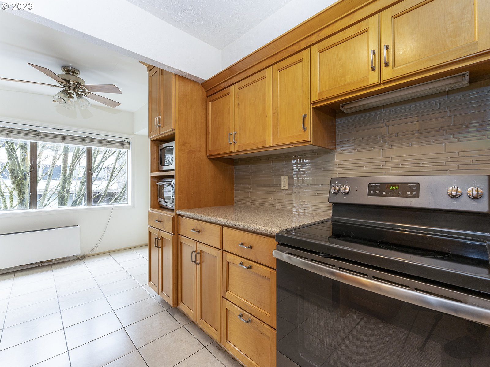 Photo #6: 23486407 Listing 