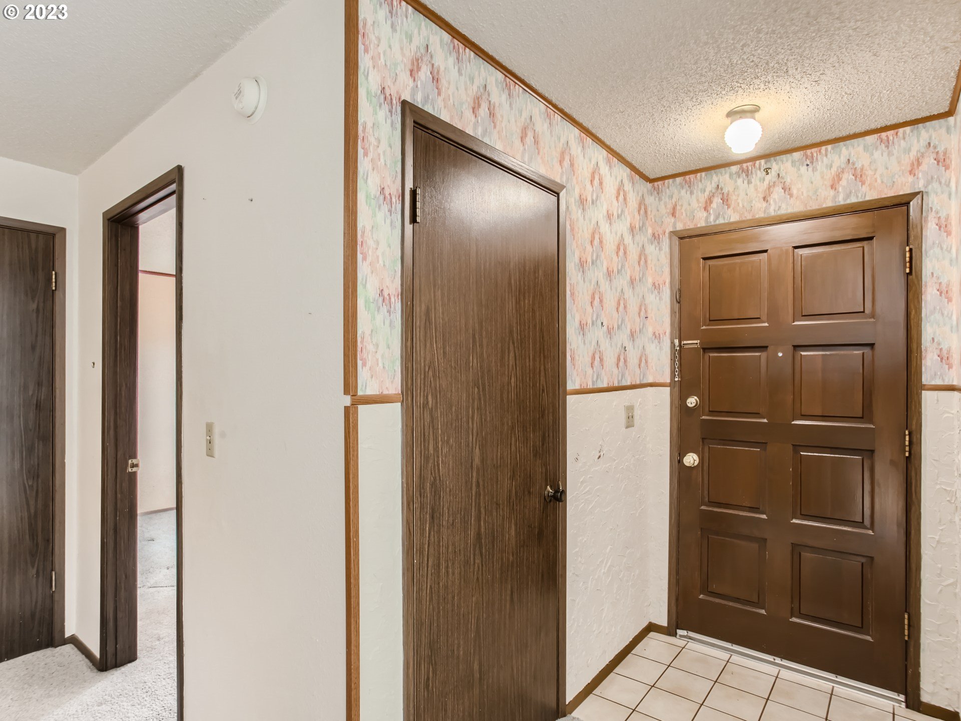 Entrance/Foyer