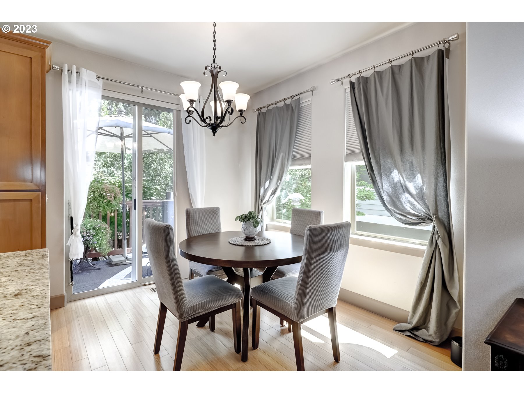 Photo #2: 23489241 Listing 