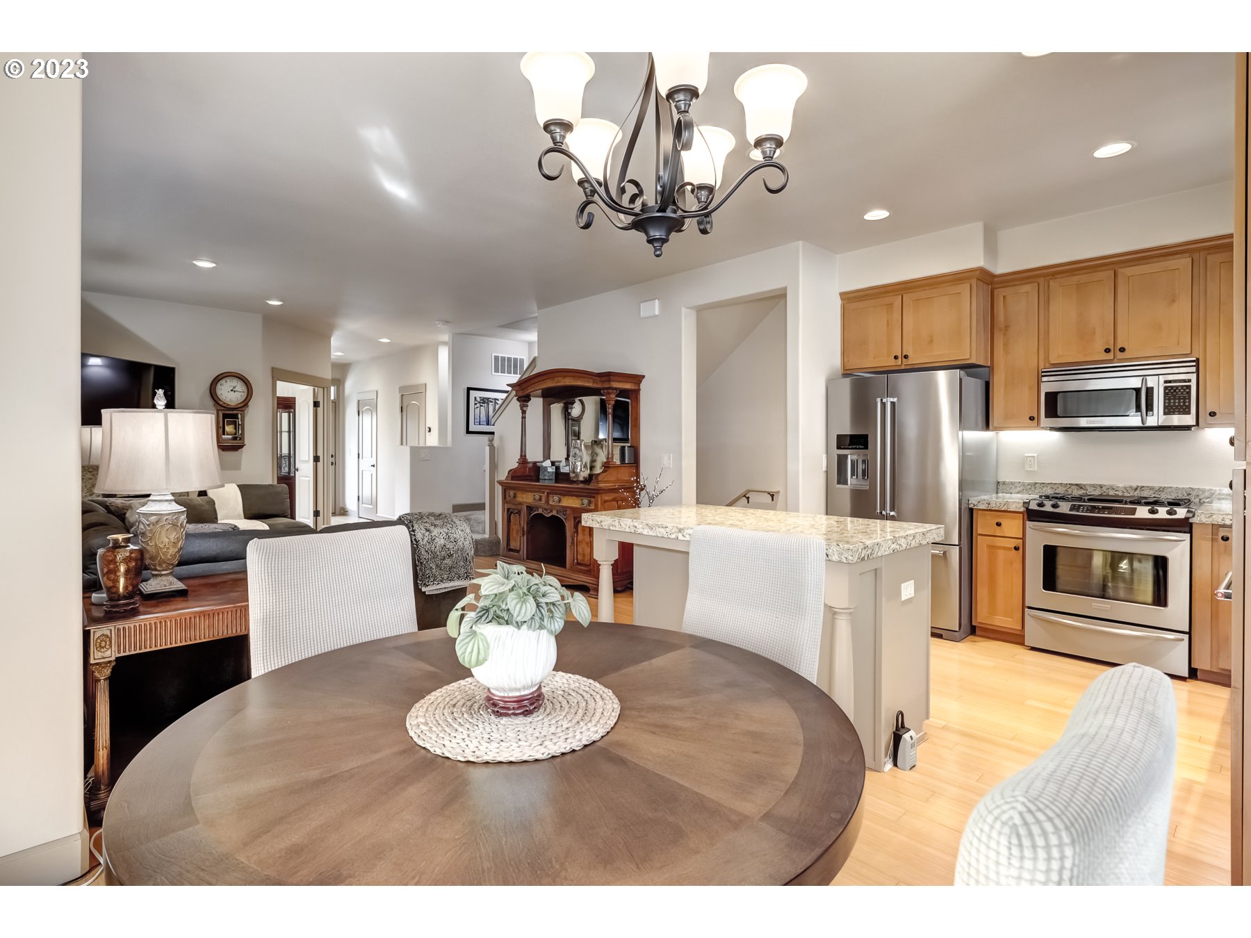 Photo #3: 23489241 Listing 