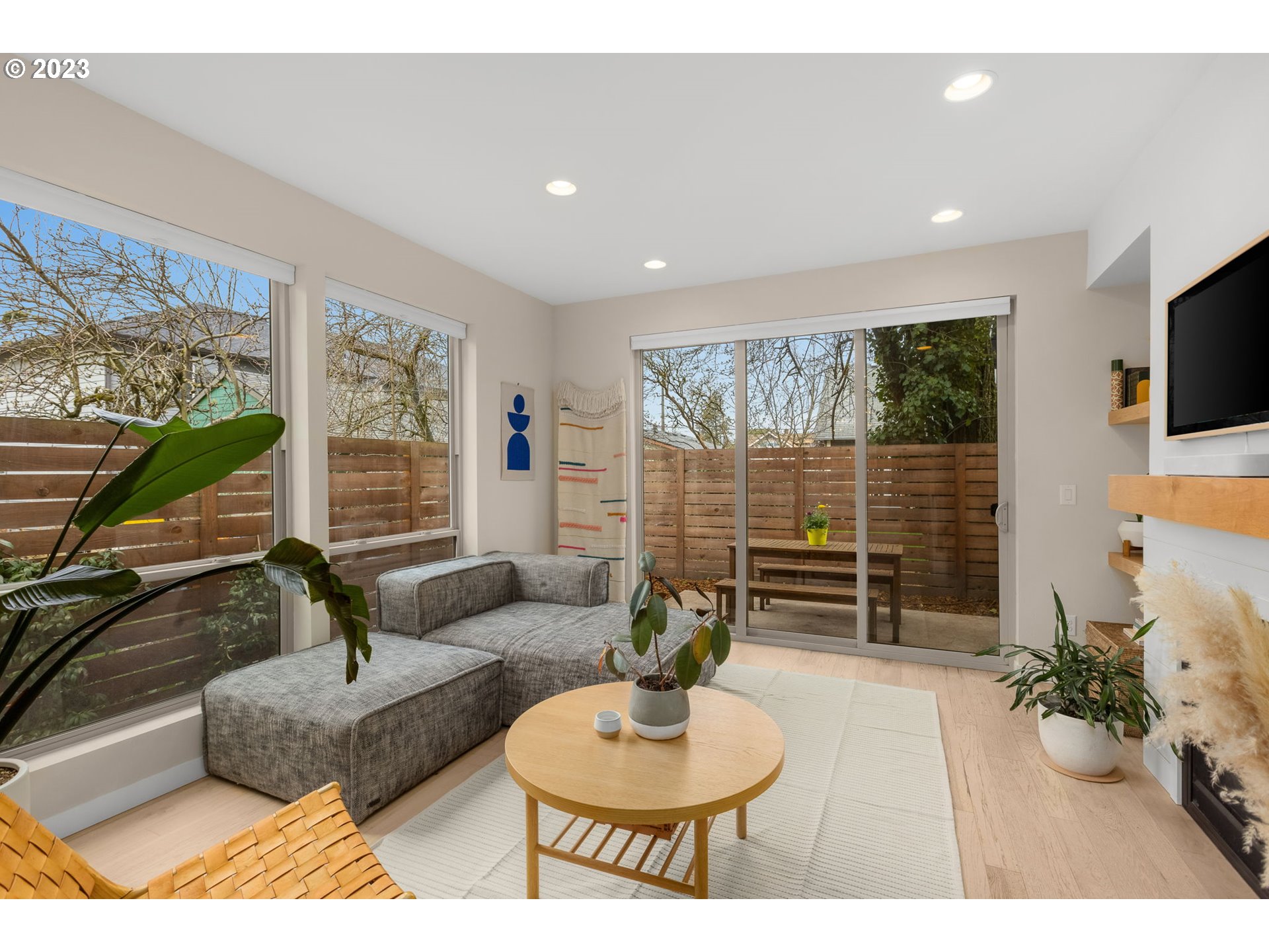Photo #4: 23490226 Listing 