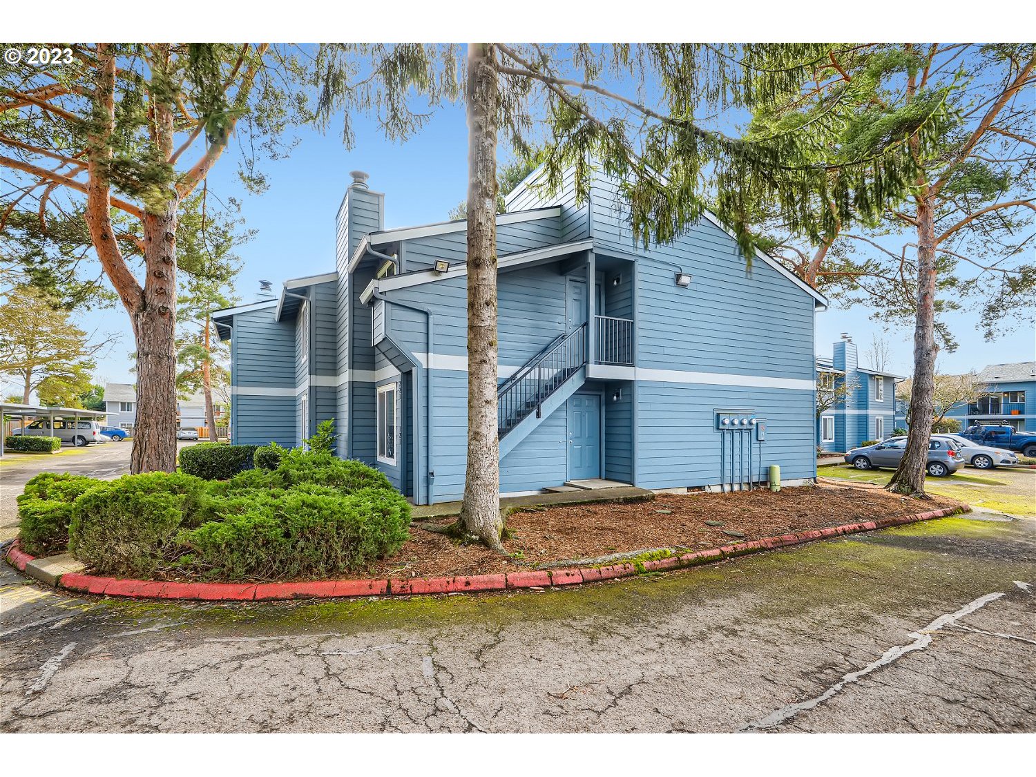 Photo #2: 23491422 Listing 