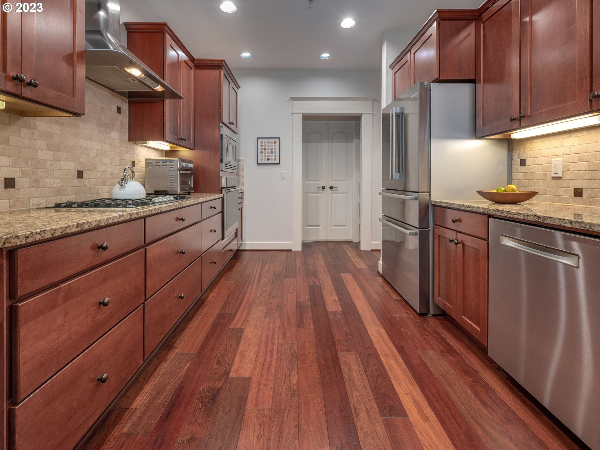 Photo #4: 23491699 Listing 