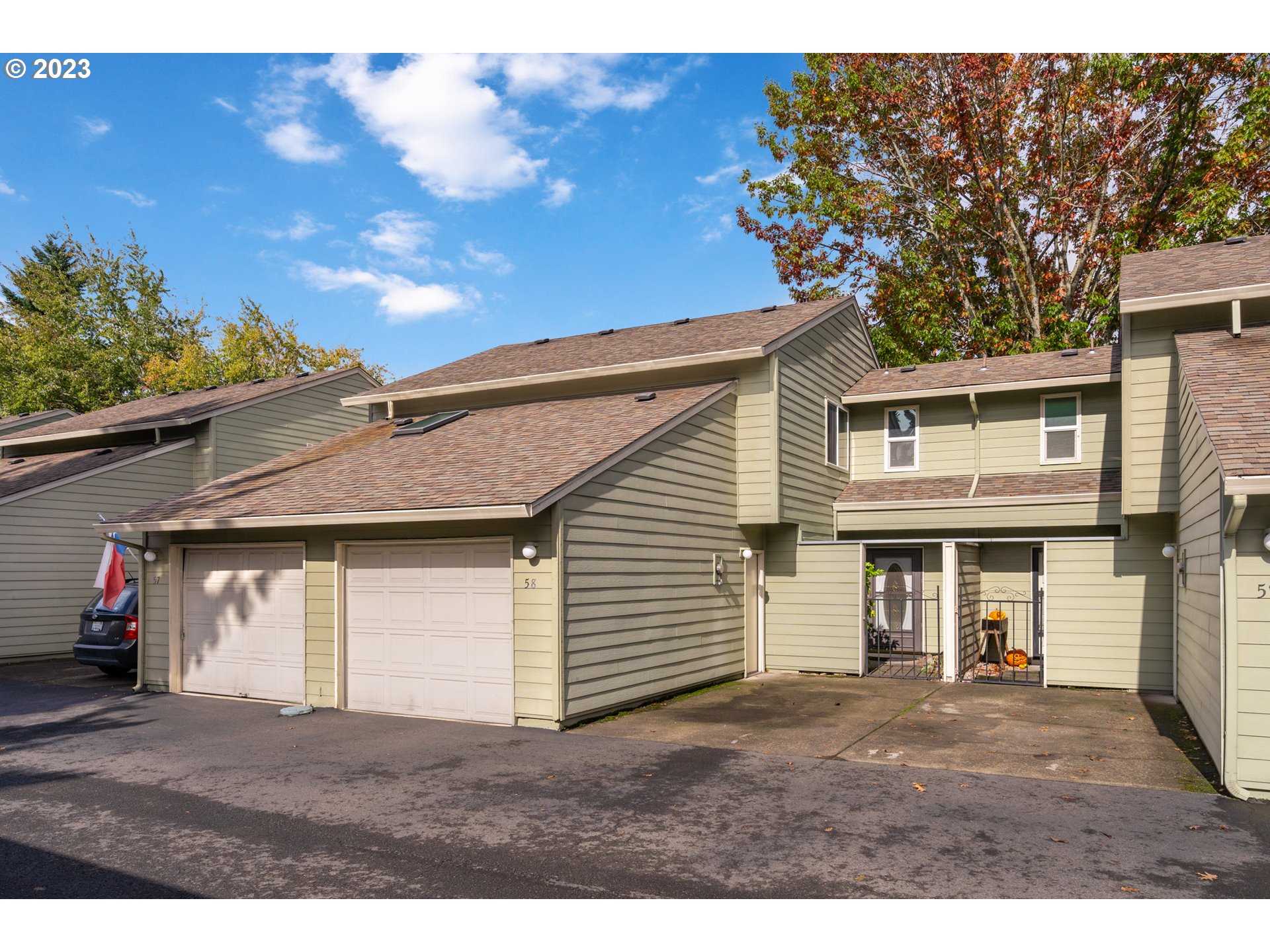 Photo #2: 23493711 Listing 