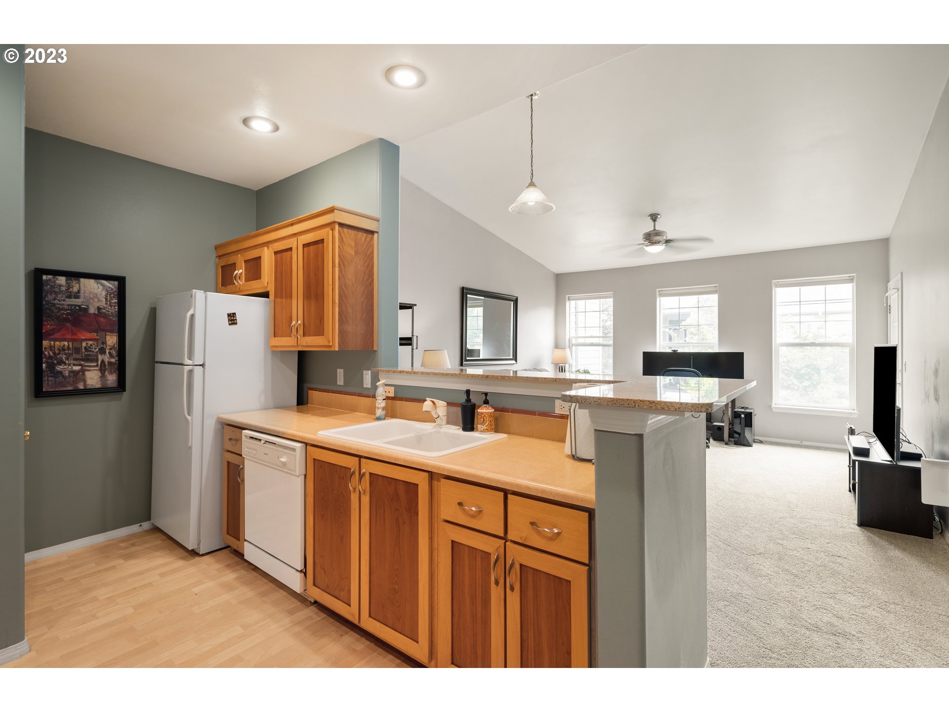 Photo #6: 23504936 Listing 