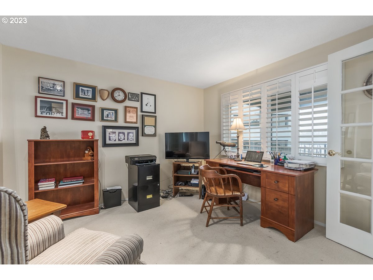 Photo #4: 23504968 Listing 