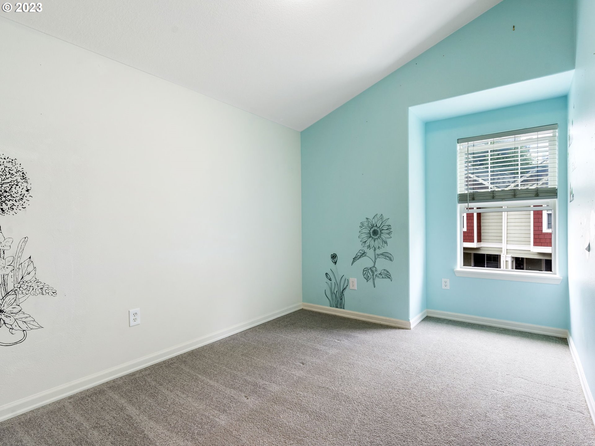 Photo #4: 23512379 Listing 