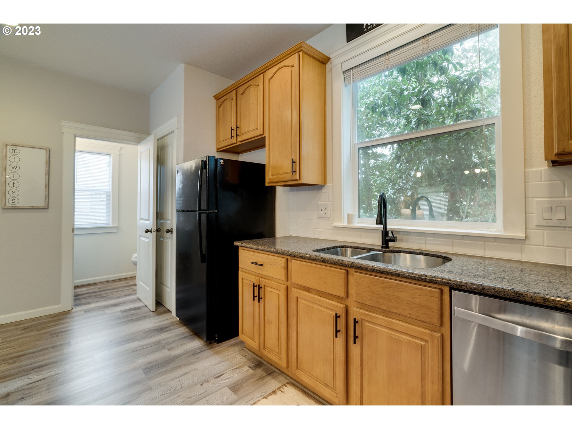 Photo #6: 23514273 Listing 