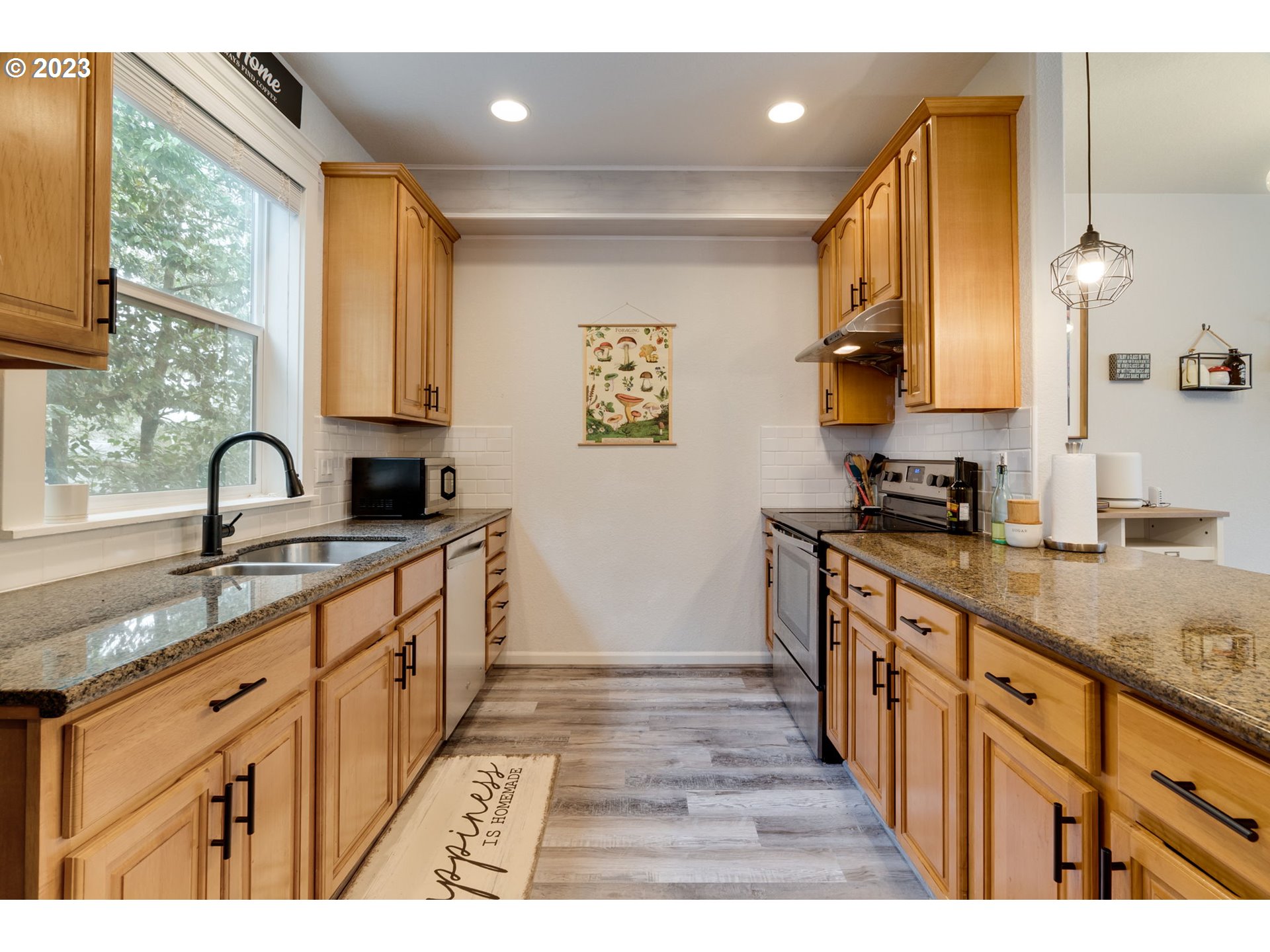 Photo #4: 23514273 Listing 