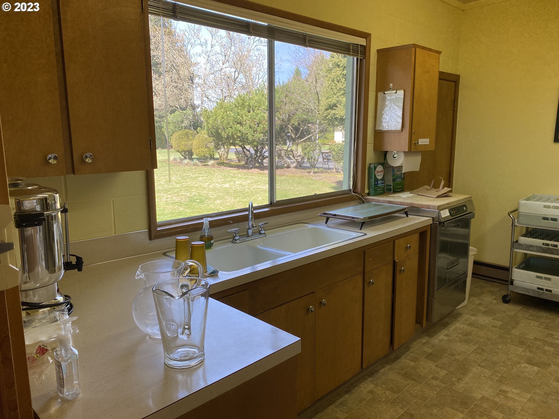 Photo #2: 23514927 Listing 