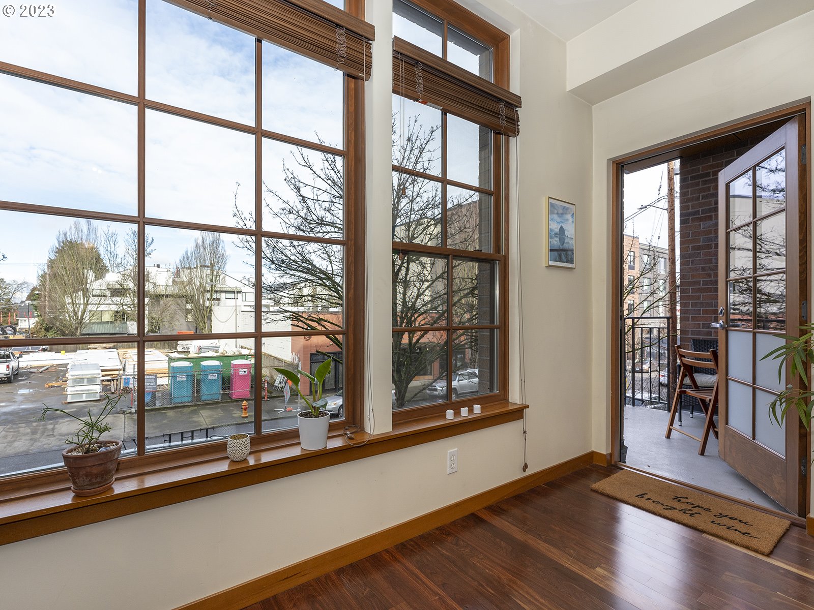 Photo #4: 23525975 Listing 