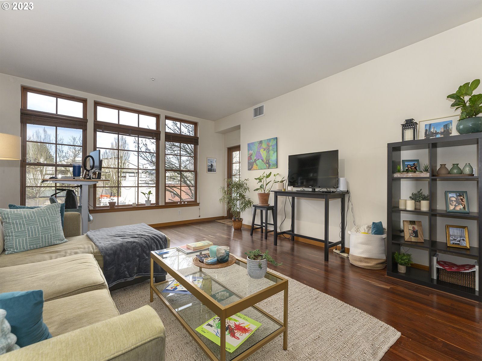 Photo #2: 23525975 Listing 
