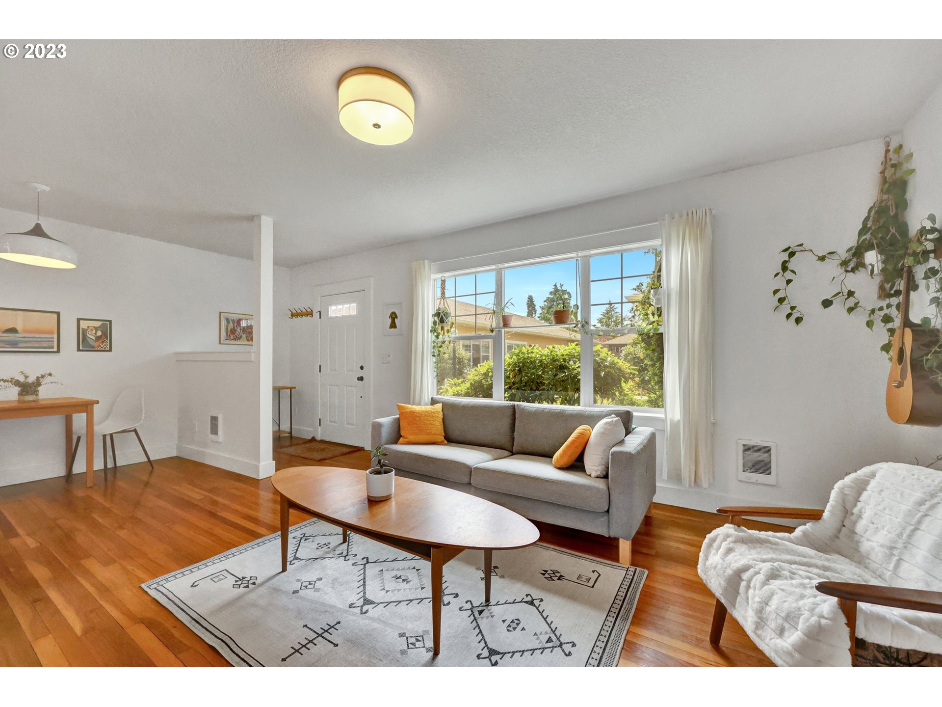 Photo #6: 23530365 Listing 