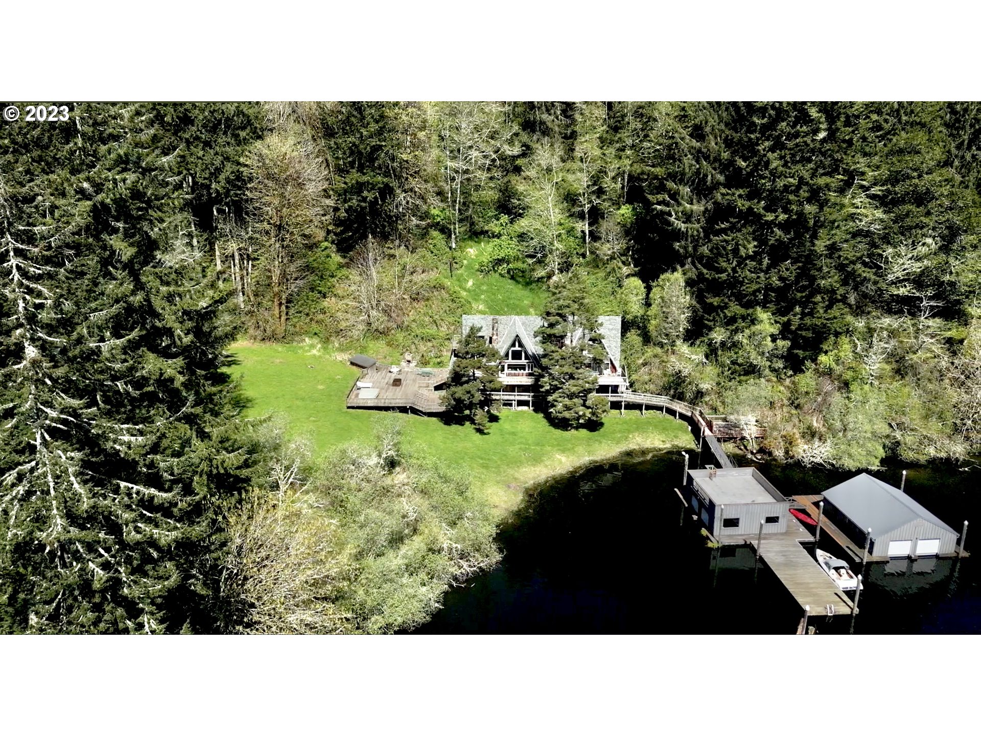 3346 S Tenmile, Lakeside, OR 97449