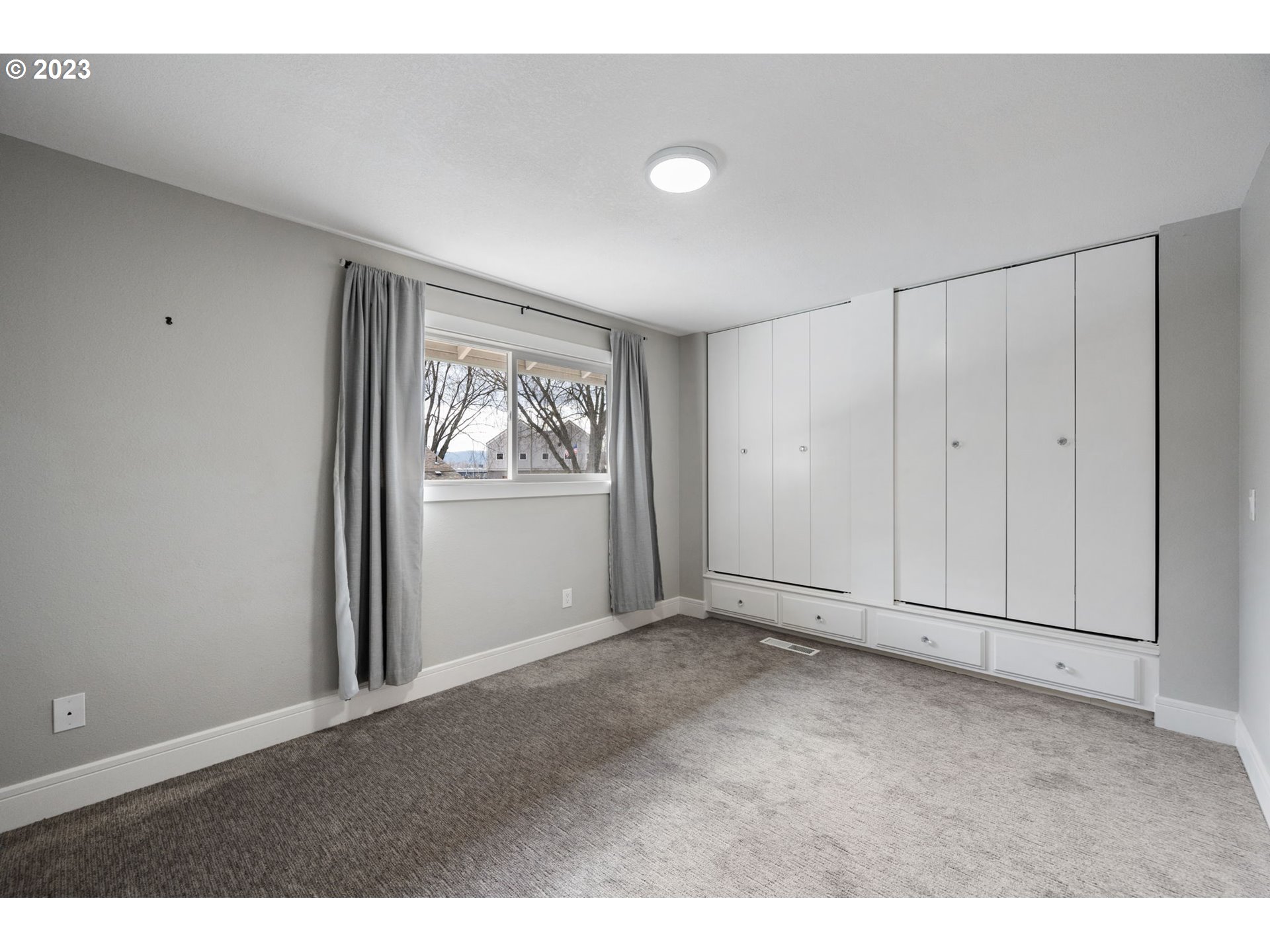 Photo #2: 23531818 Listing 