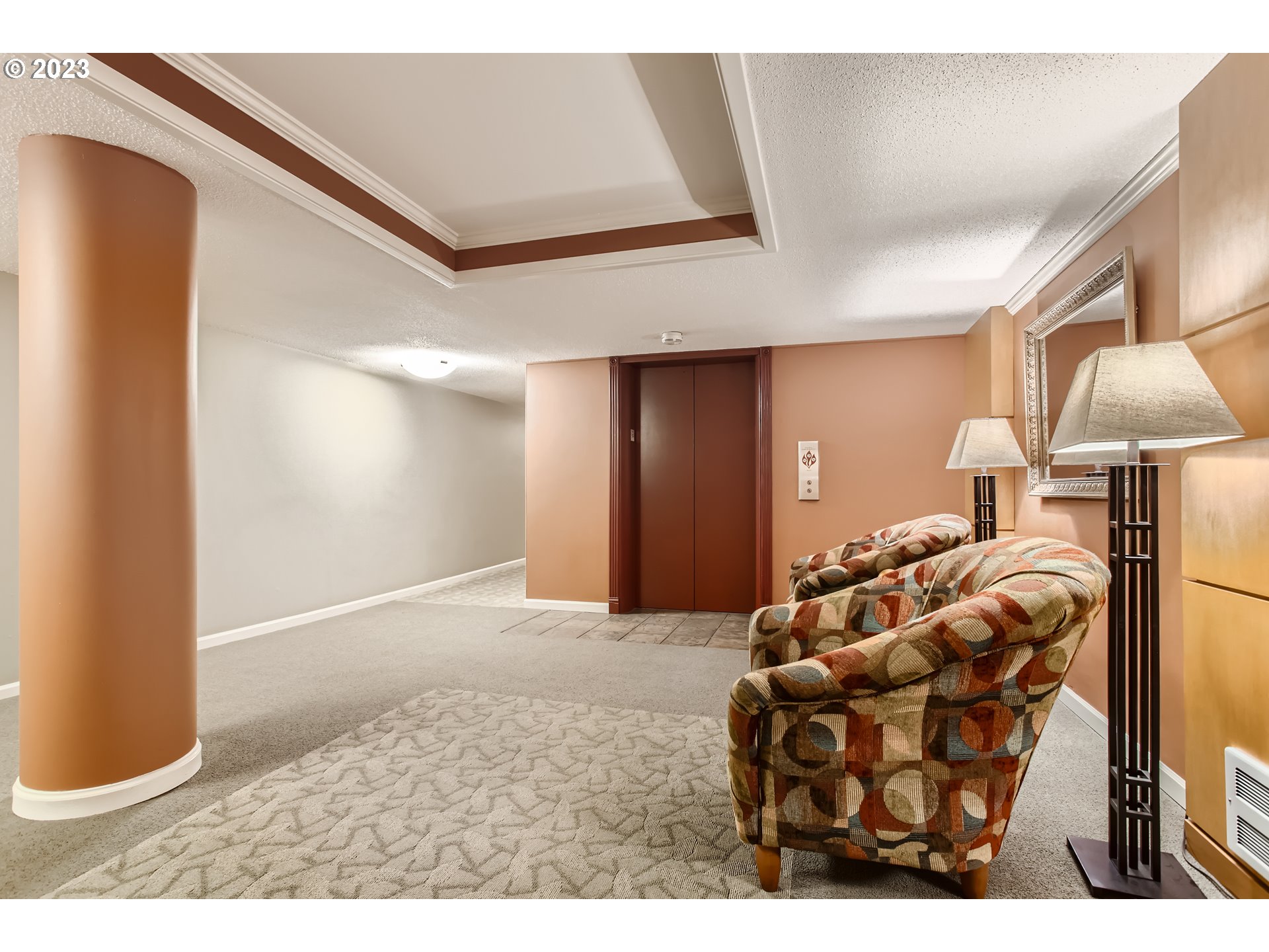 Photo #4: 23537233 Listing 