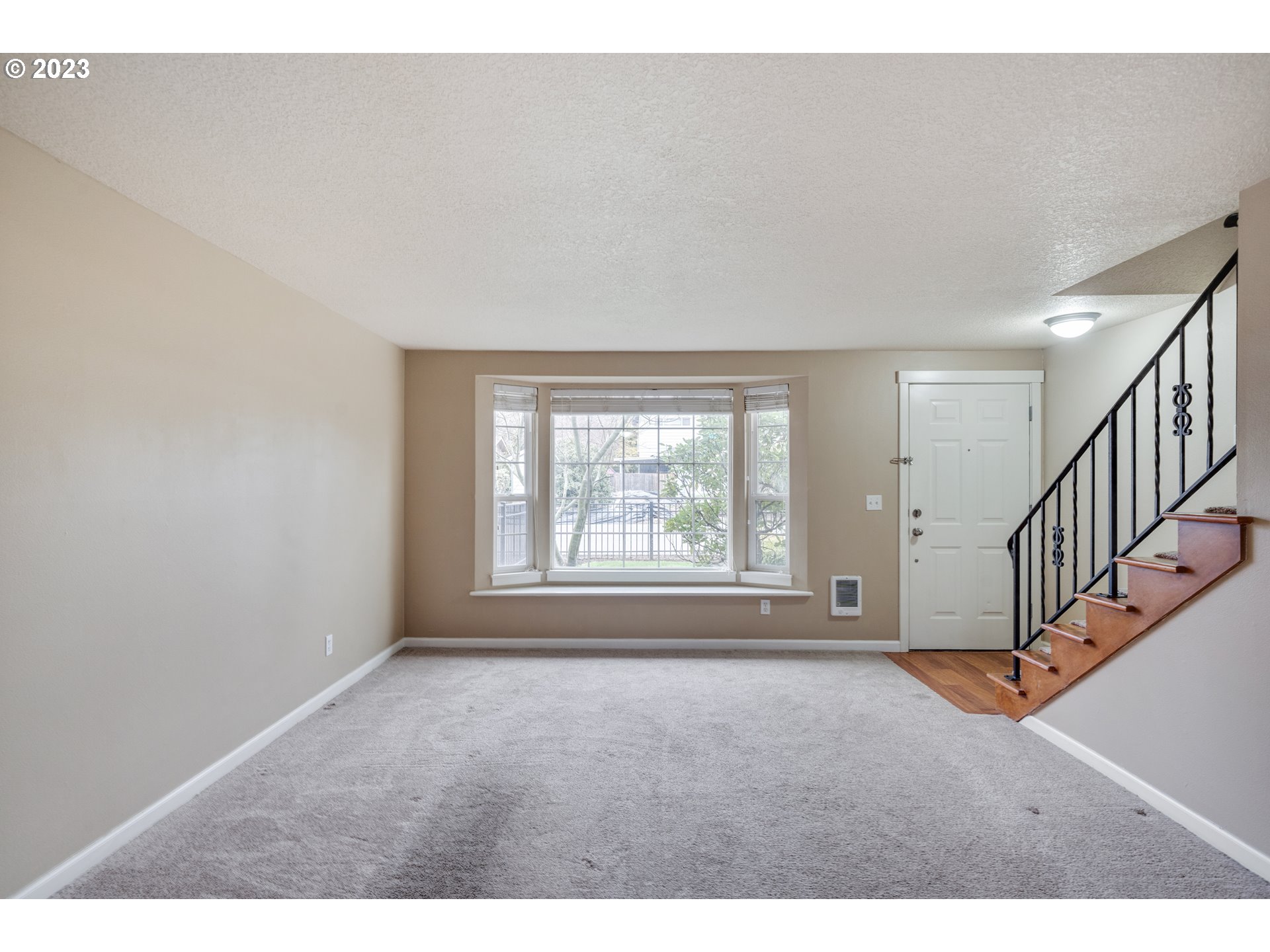 Photo #2: 23539563 Listing 