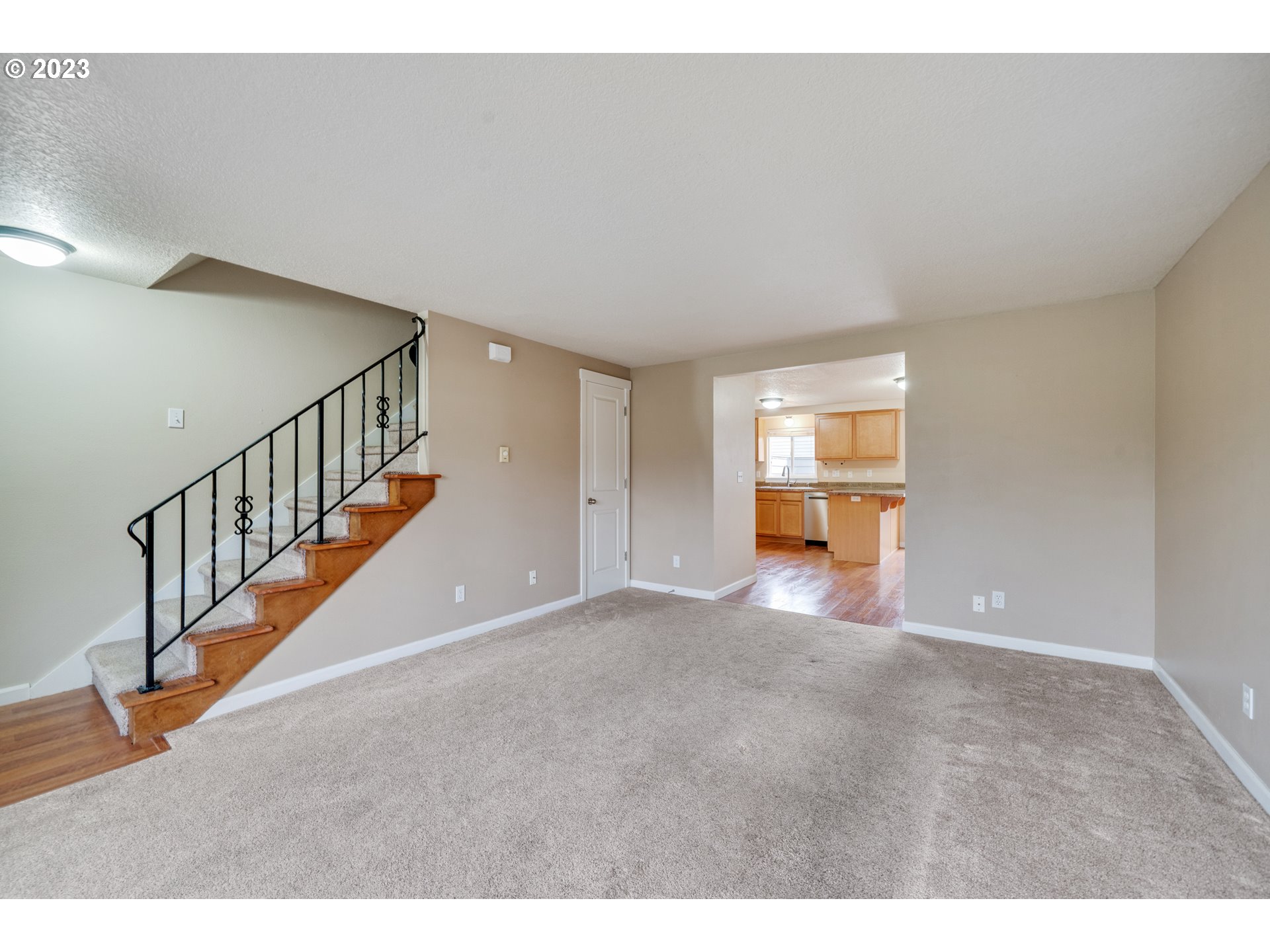 Photo #4: 23539563 Listing 