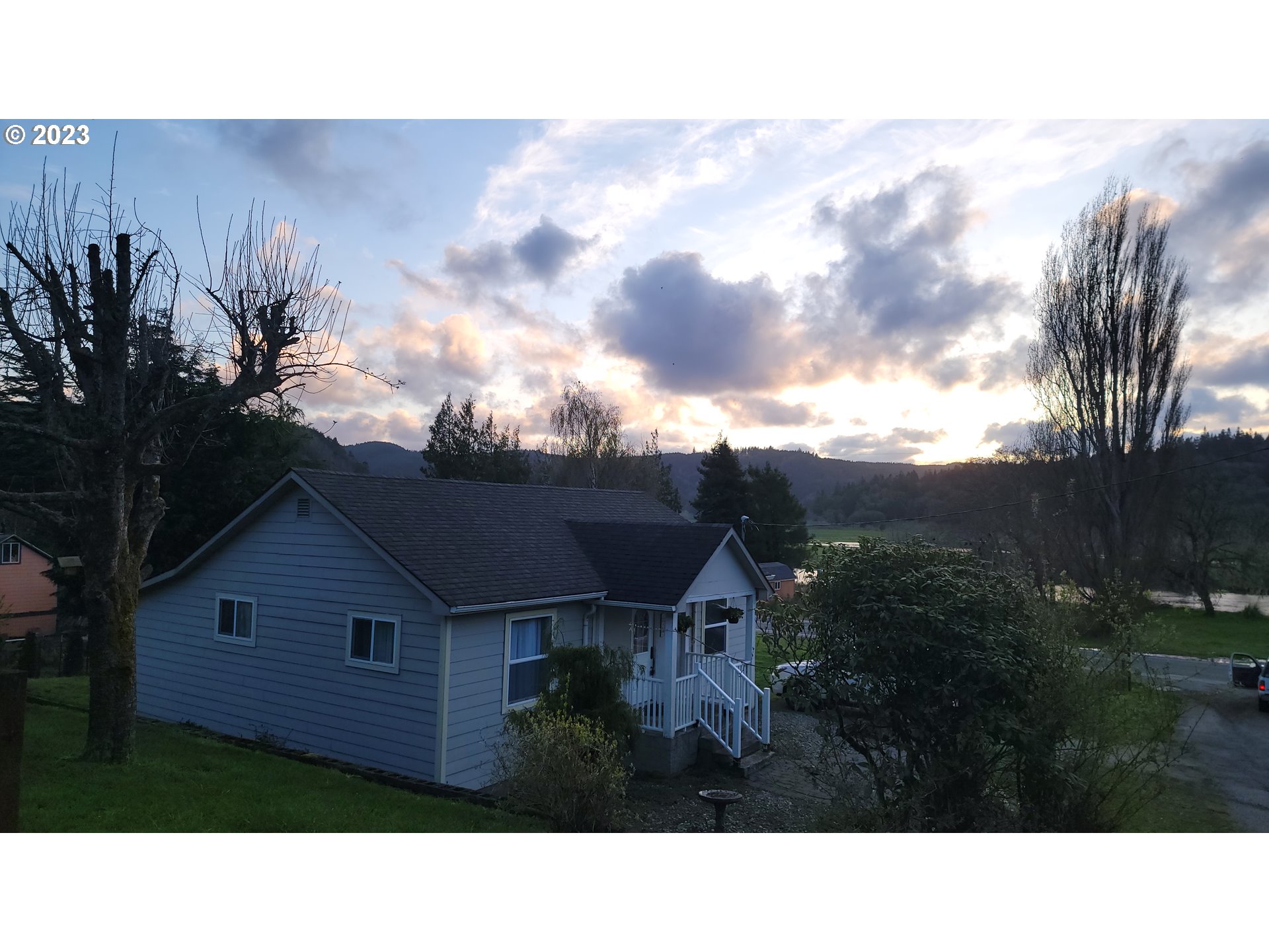 91444 STATE LN, Coquille, OR 97423