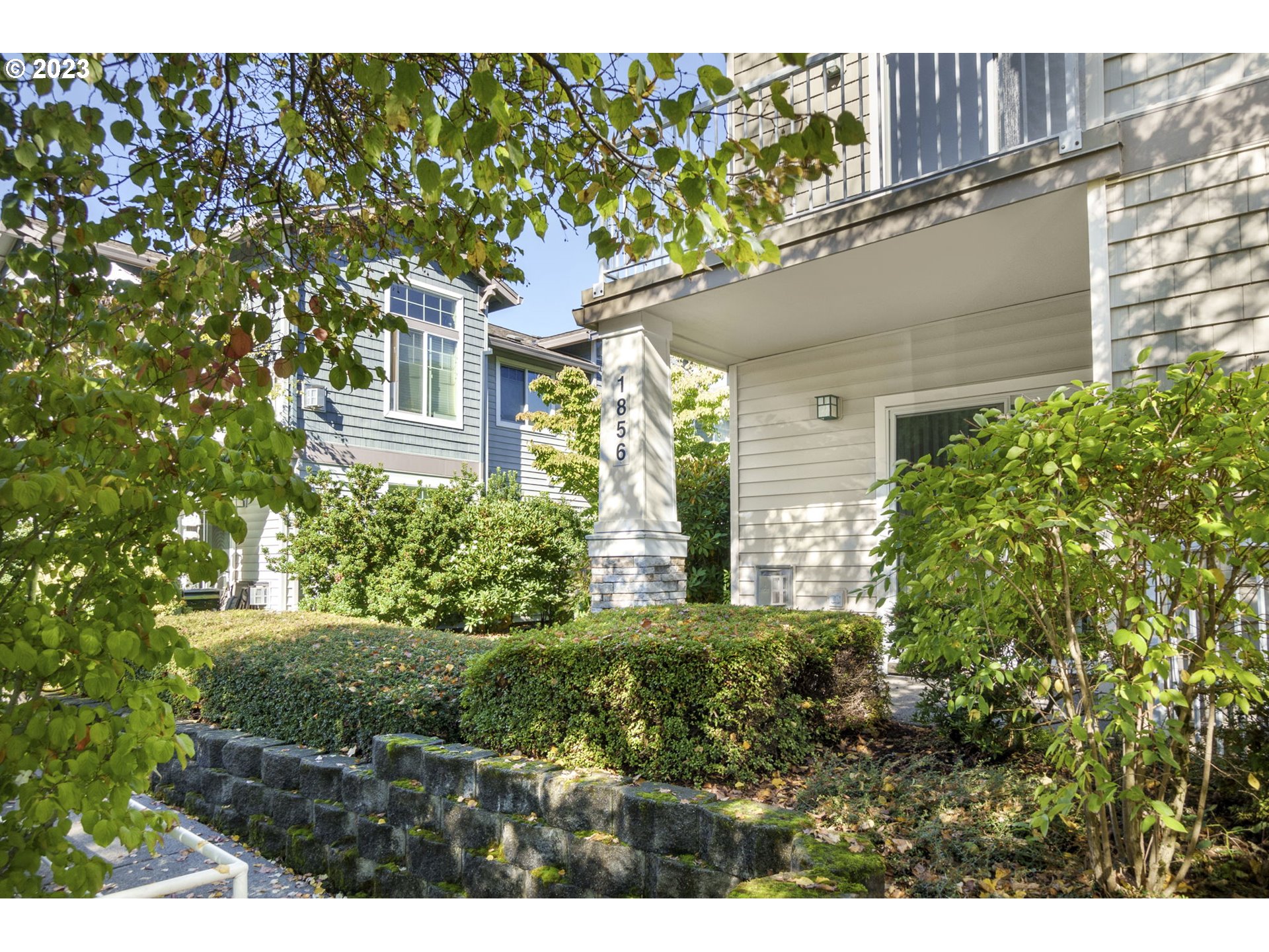 Photo #2: 23541089 Listing 