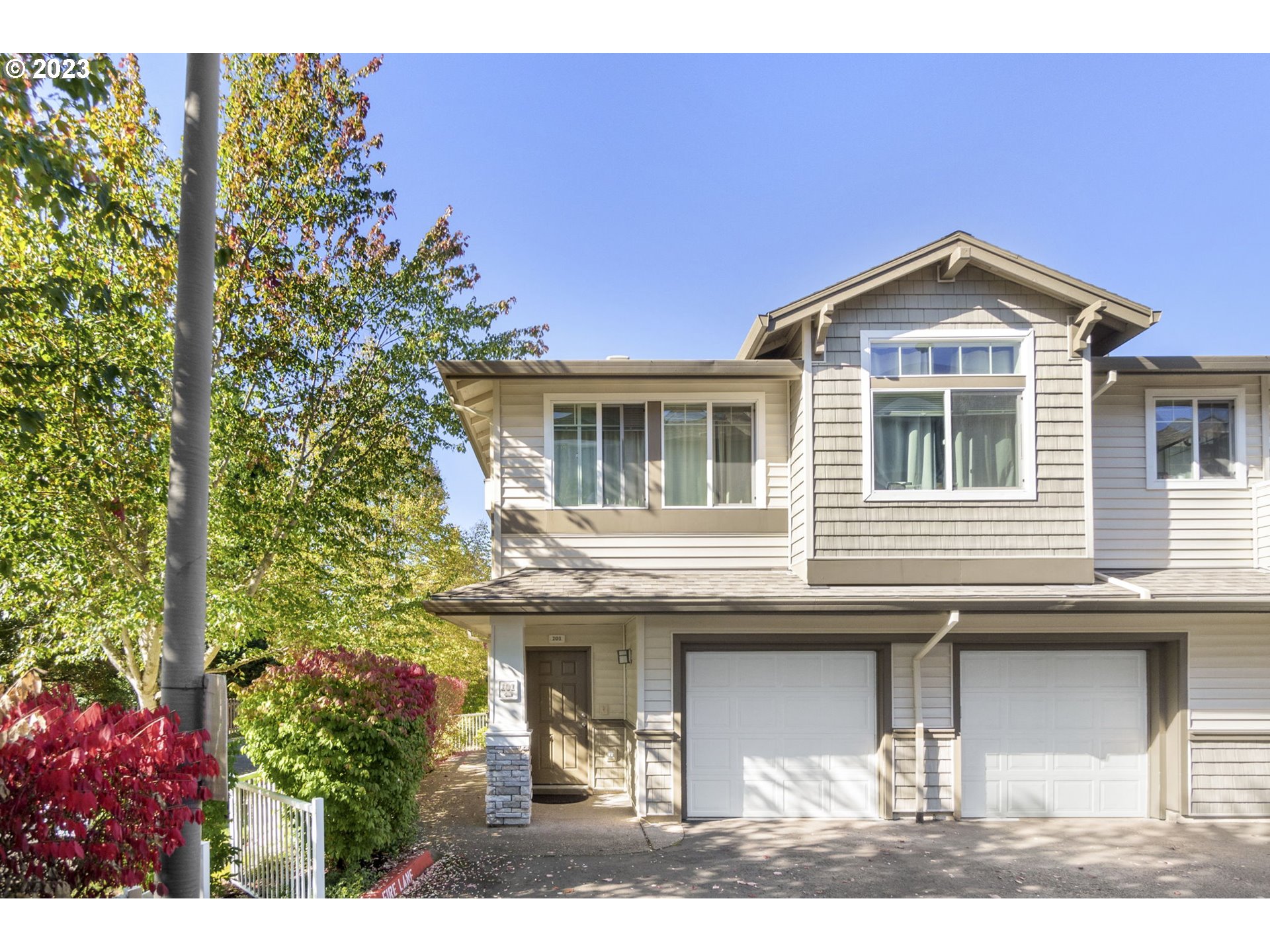Photo #3: 23541089 Listing 